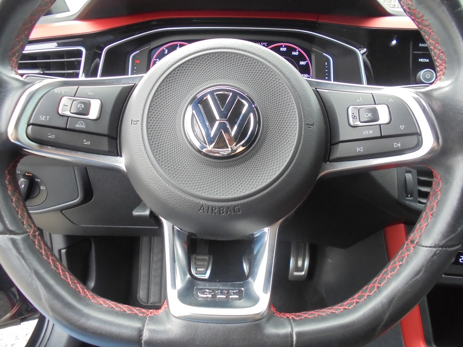 VW Polo 2.0 TSI GTI-image-12