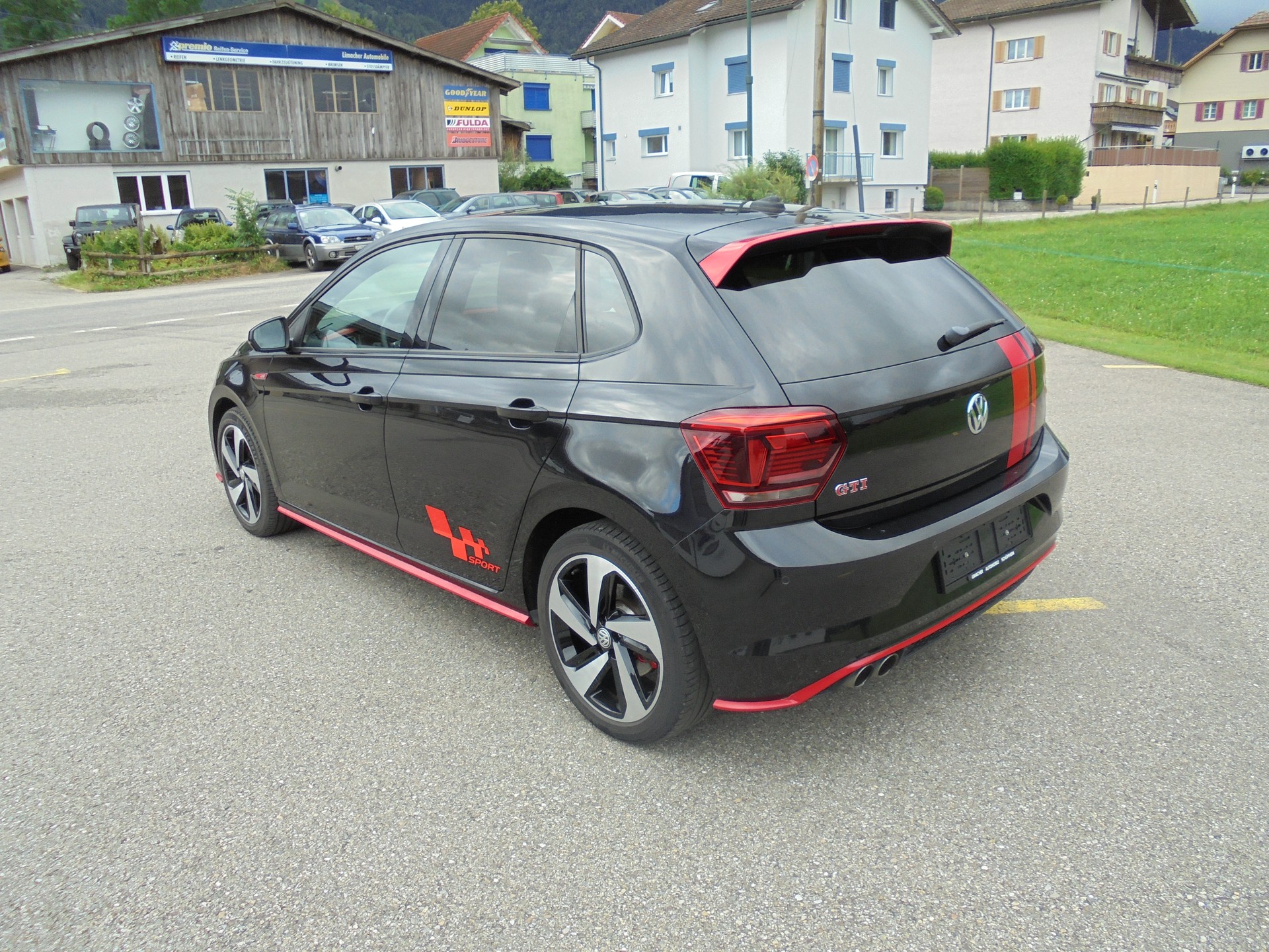 VW Polo 2.0 TSI GTI-image-5
