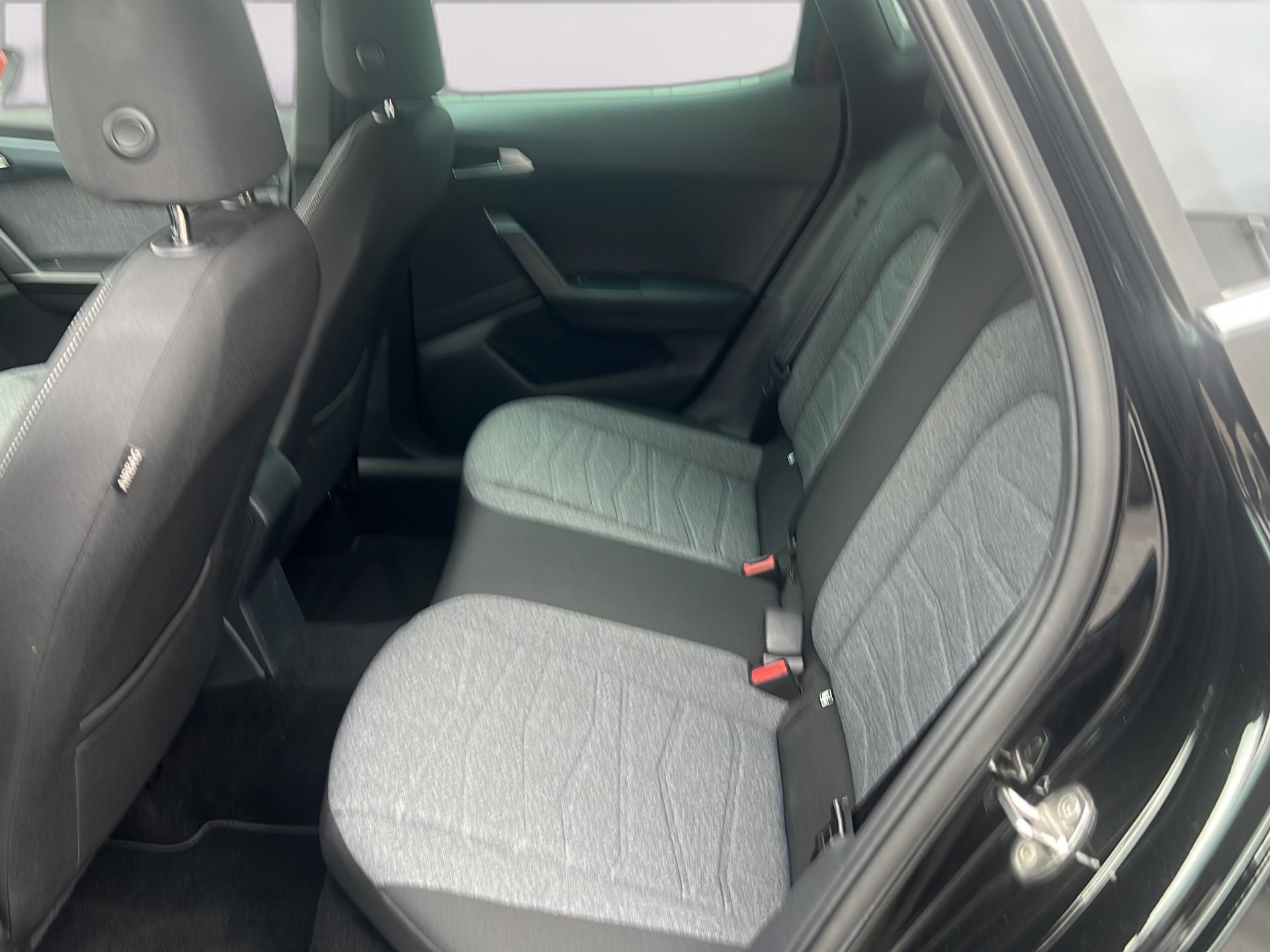 SEAT Arona 1.0 TSI 110 Hola Xperience DSG-image-12