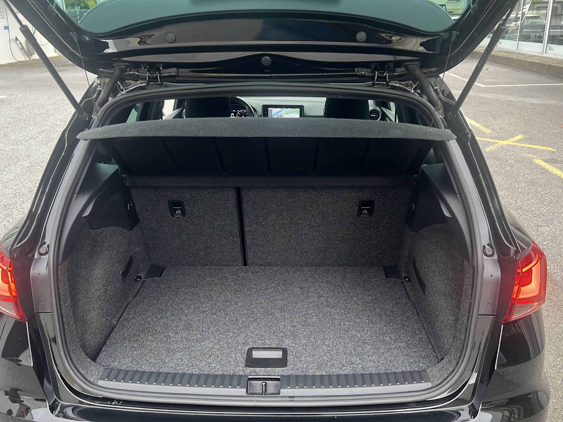 SEAT Arona 1.0 TSI 110 Hola Xperience DSG-image-13