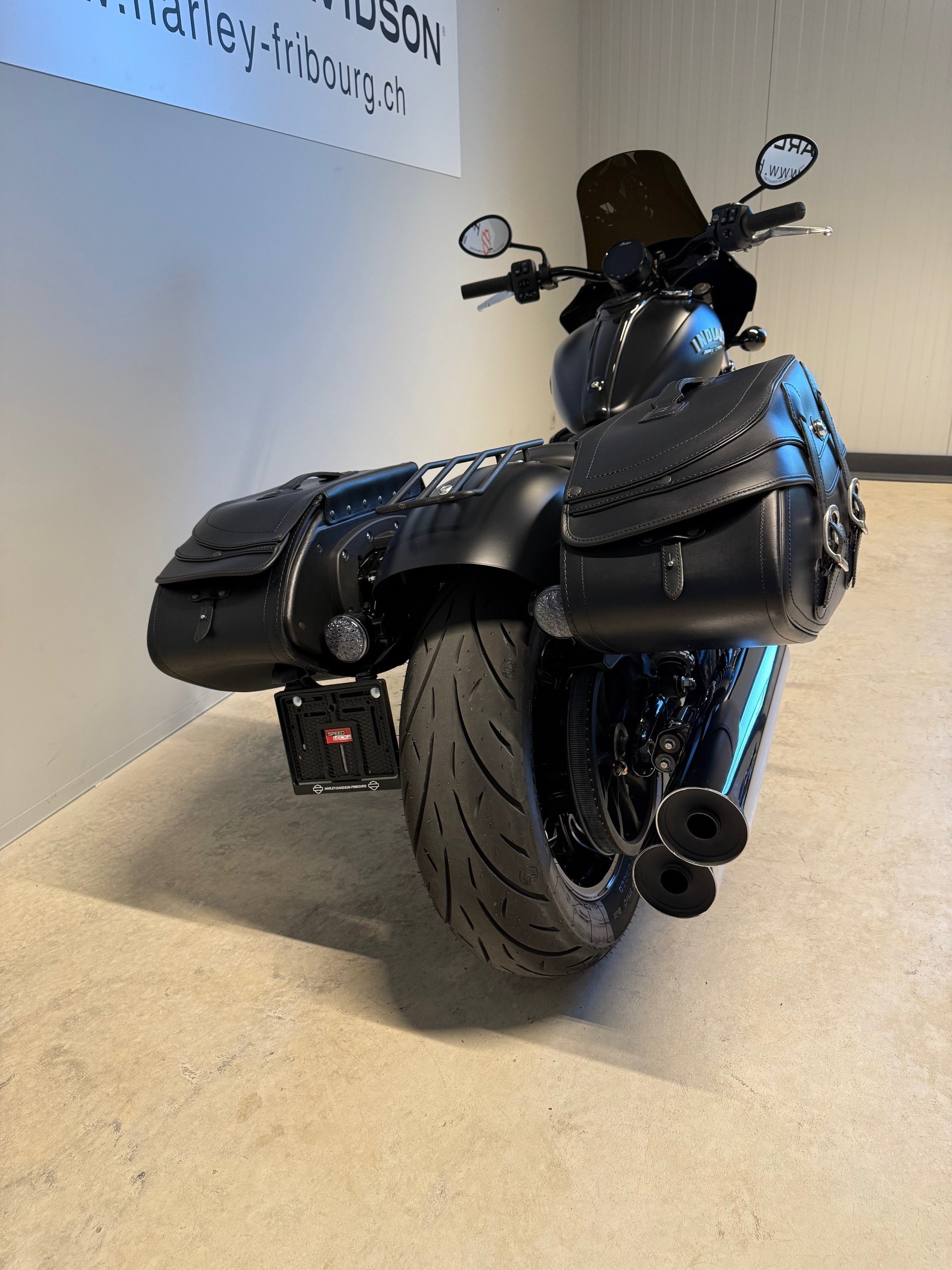 INDIAN Chief Dark Horse-image-2