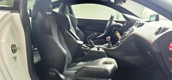 PEUGEOT RCZ R 1.6 Turbo *CH-Fahrzeug*frisch ab MFK*-image-19