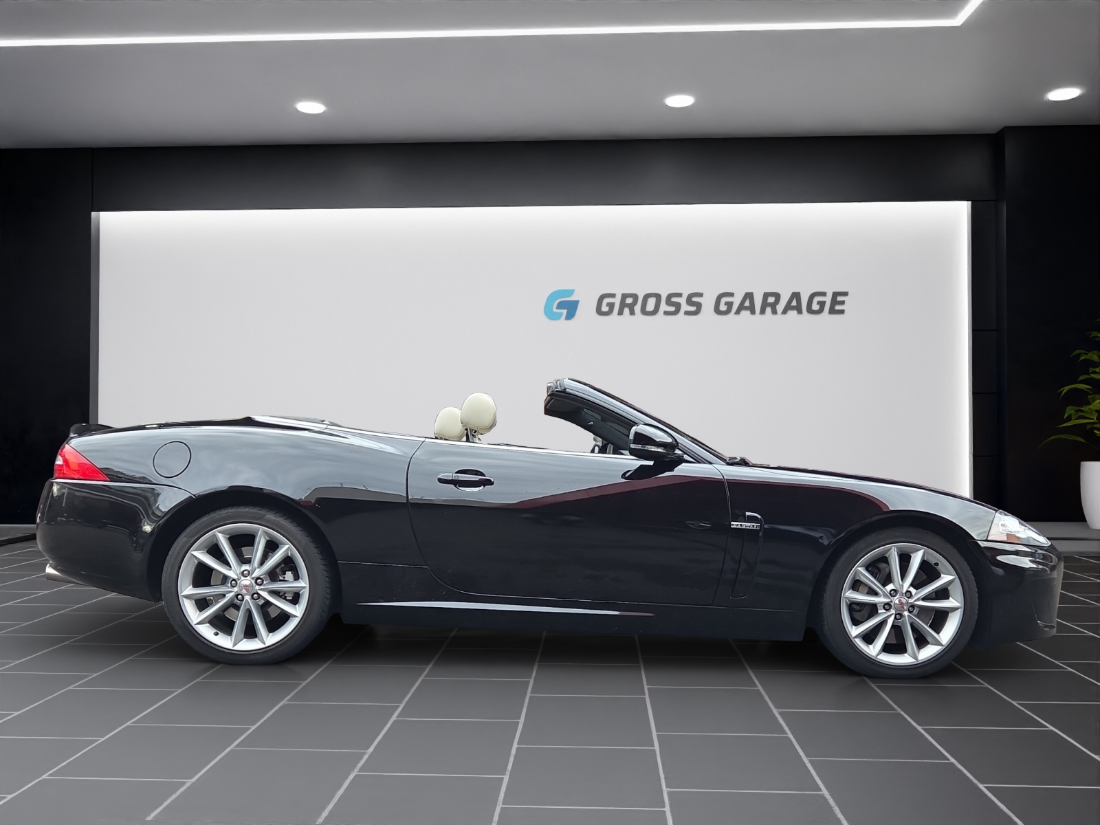 JAGUAR XK 5.0 V8 E50 Automatic-image-2