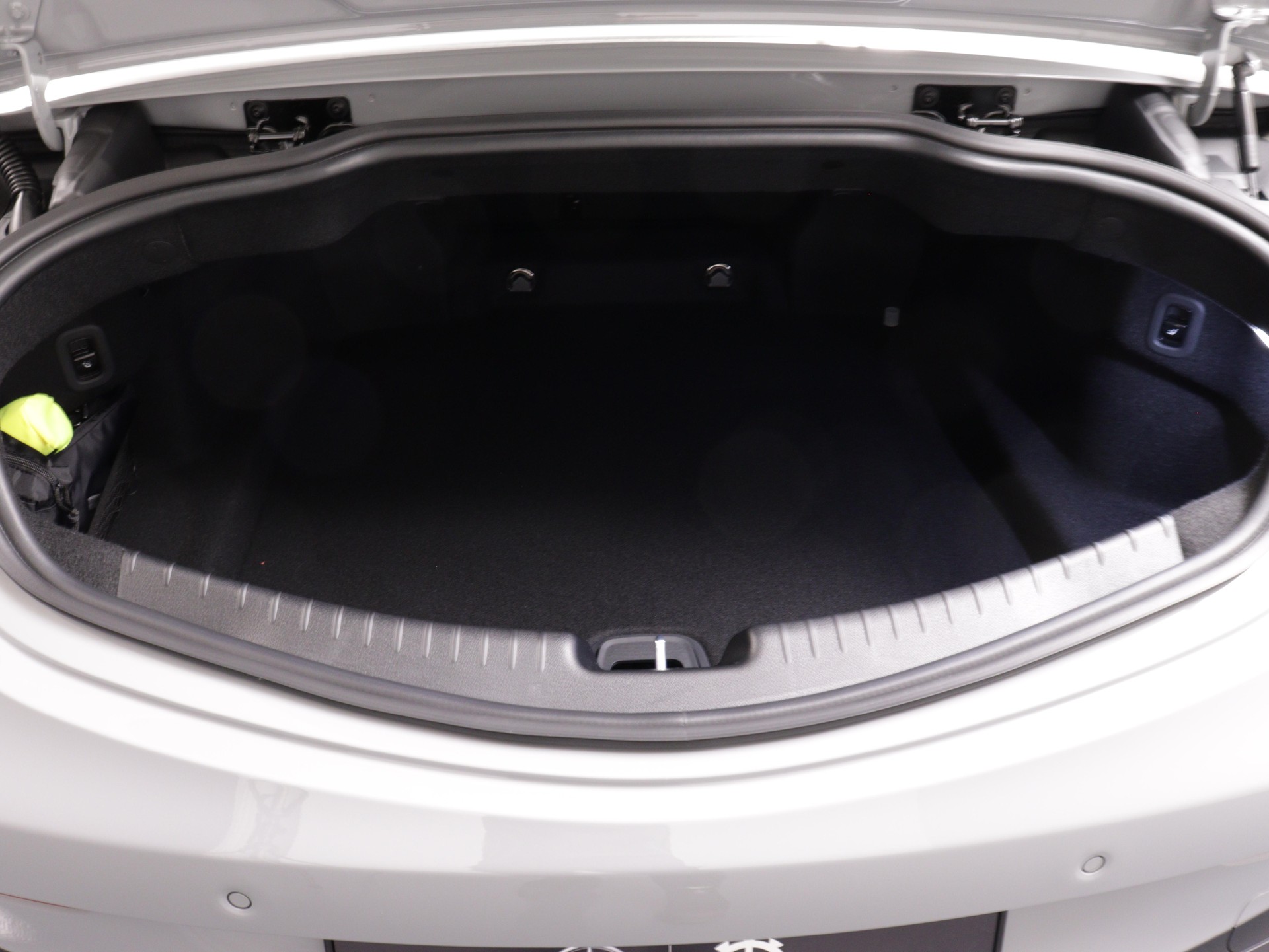 MERCEDES-BENZ CLE 450 AMG Line 4matic Cabriolet-image-9