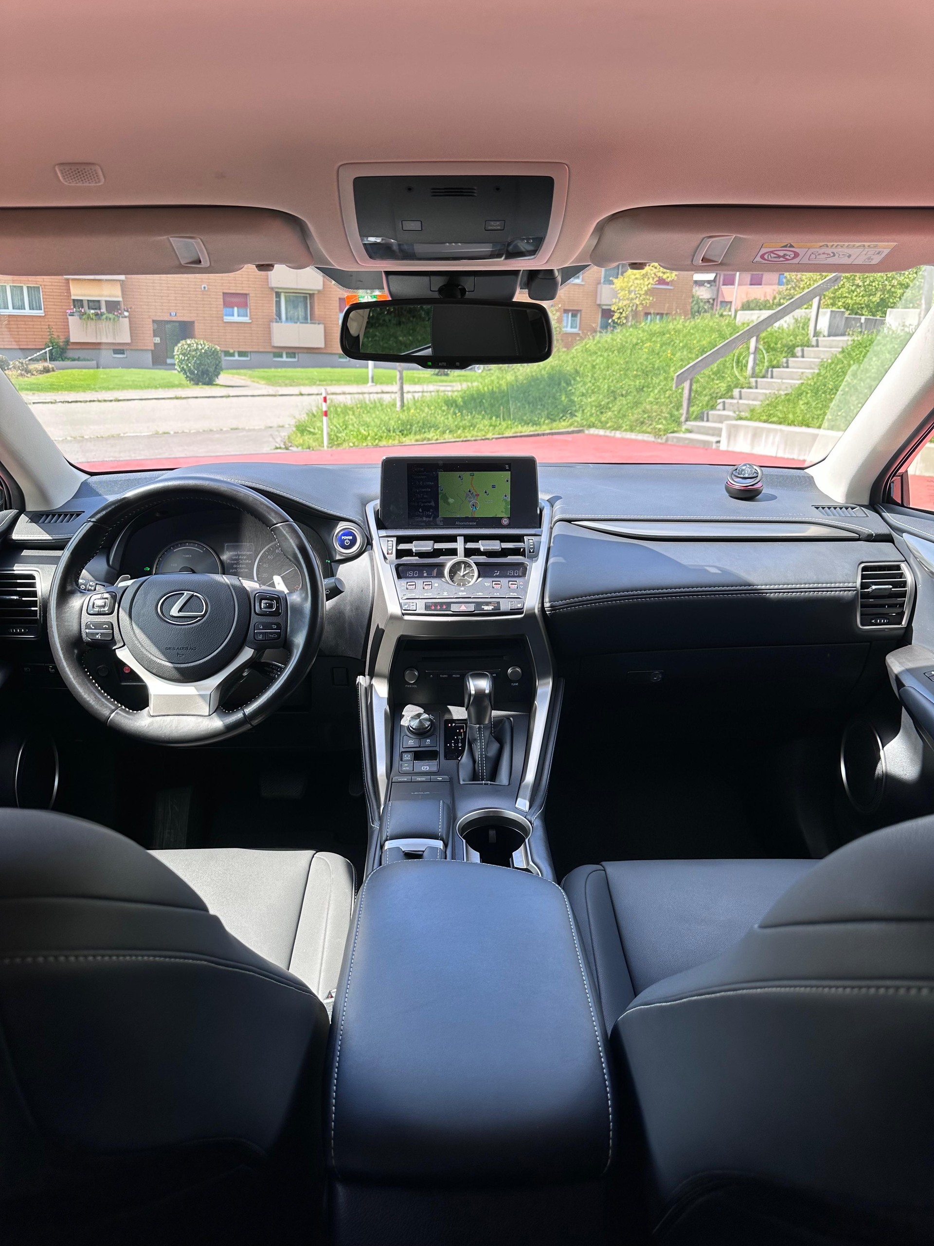 LEXUS NX 300h Celebrating 30 E-Four Automatic-image-11