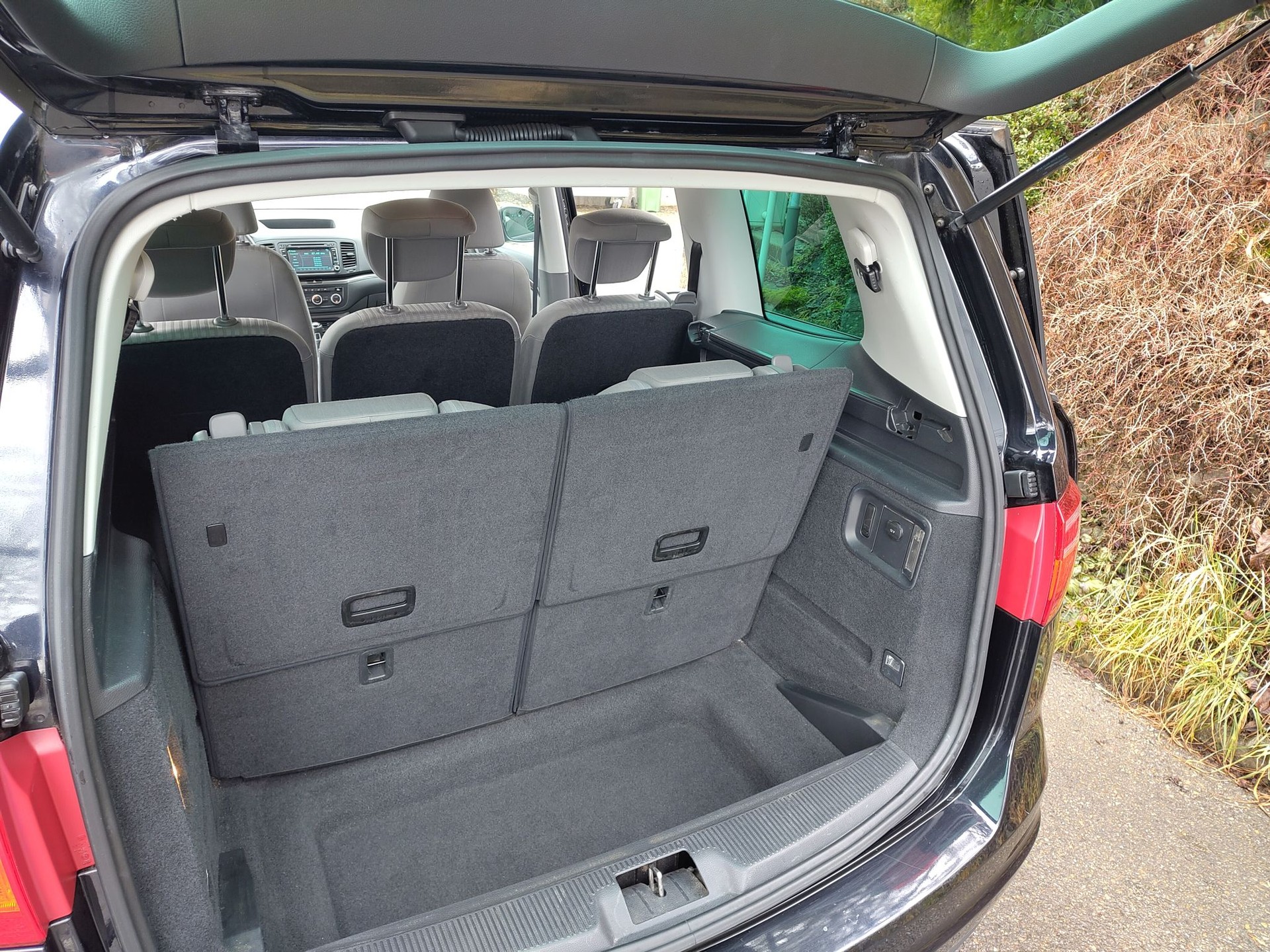 SEAT Alhambra 2.0 TDI Reference-image-13