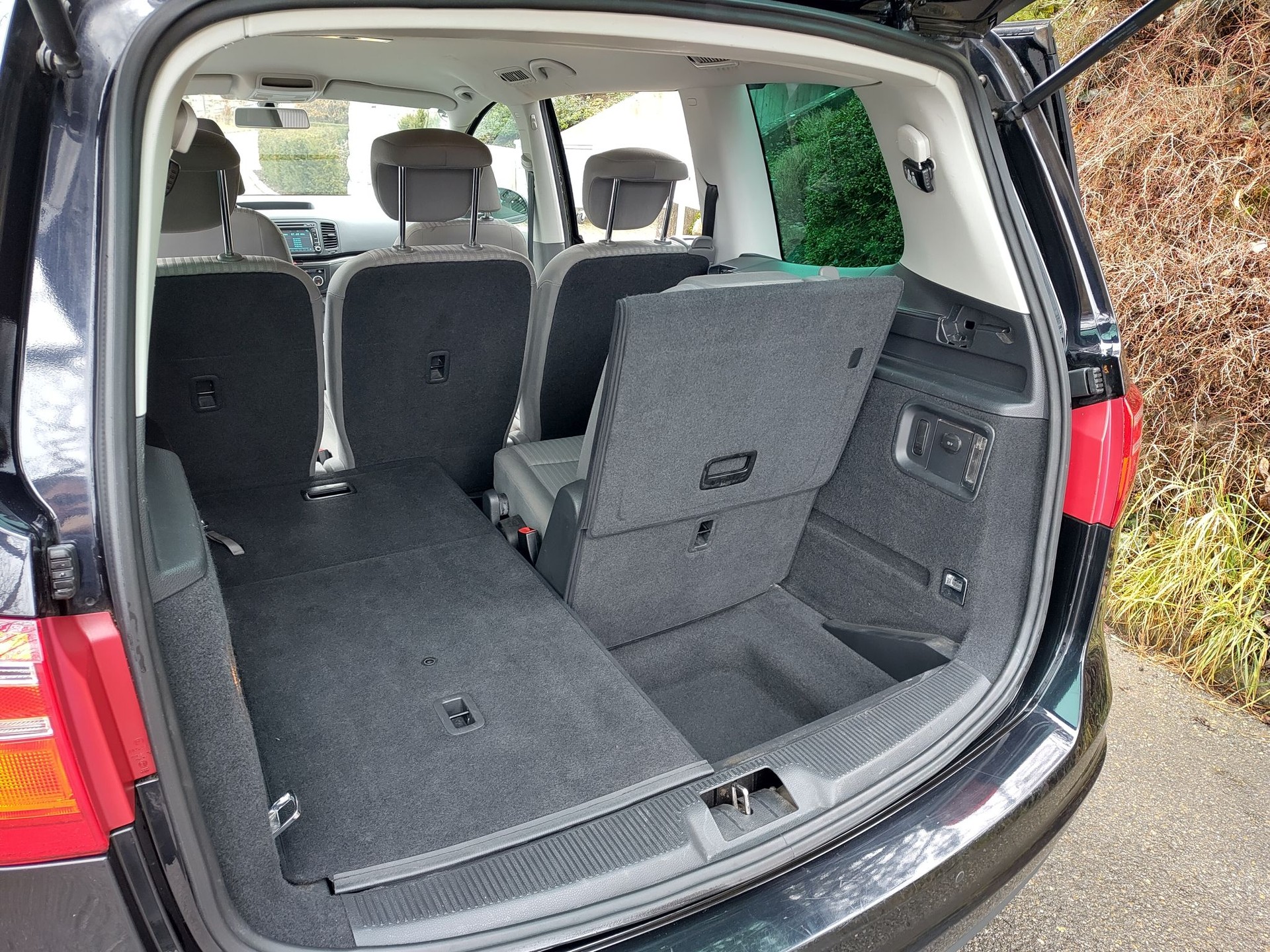 SEAT Alhambra 2.0 TDI Reference-image-12