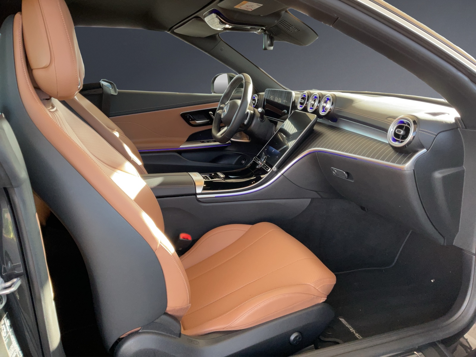 MERCEDES-BENZ CLE 200 Cabrio 4M-image-9