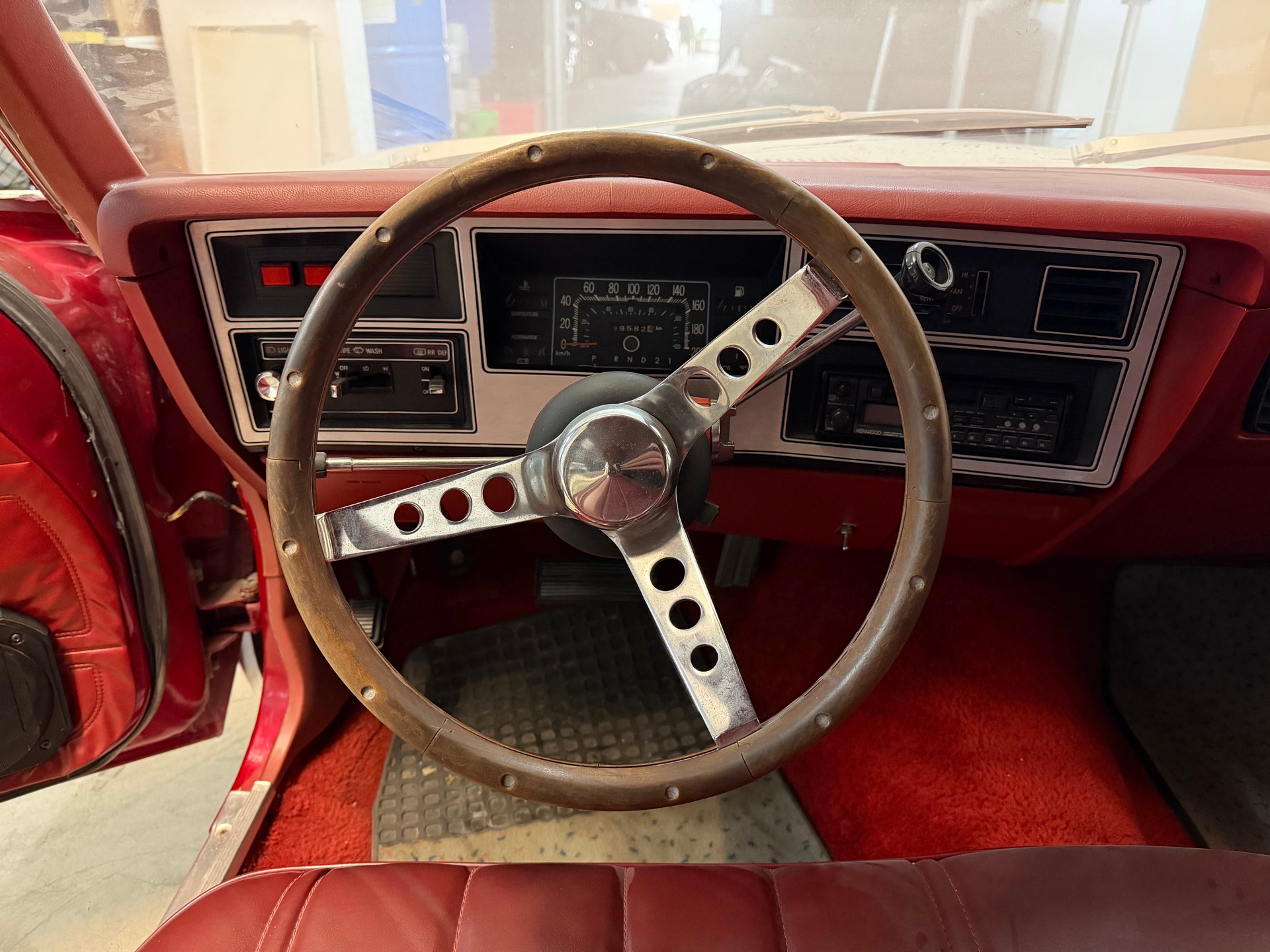 PLYMOUTH Volare-image-9