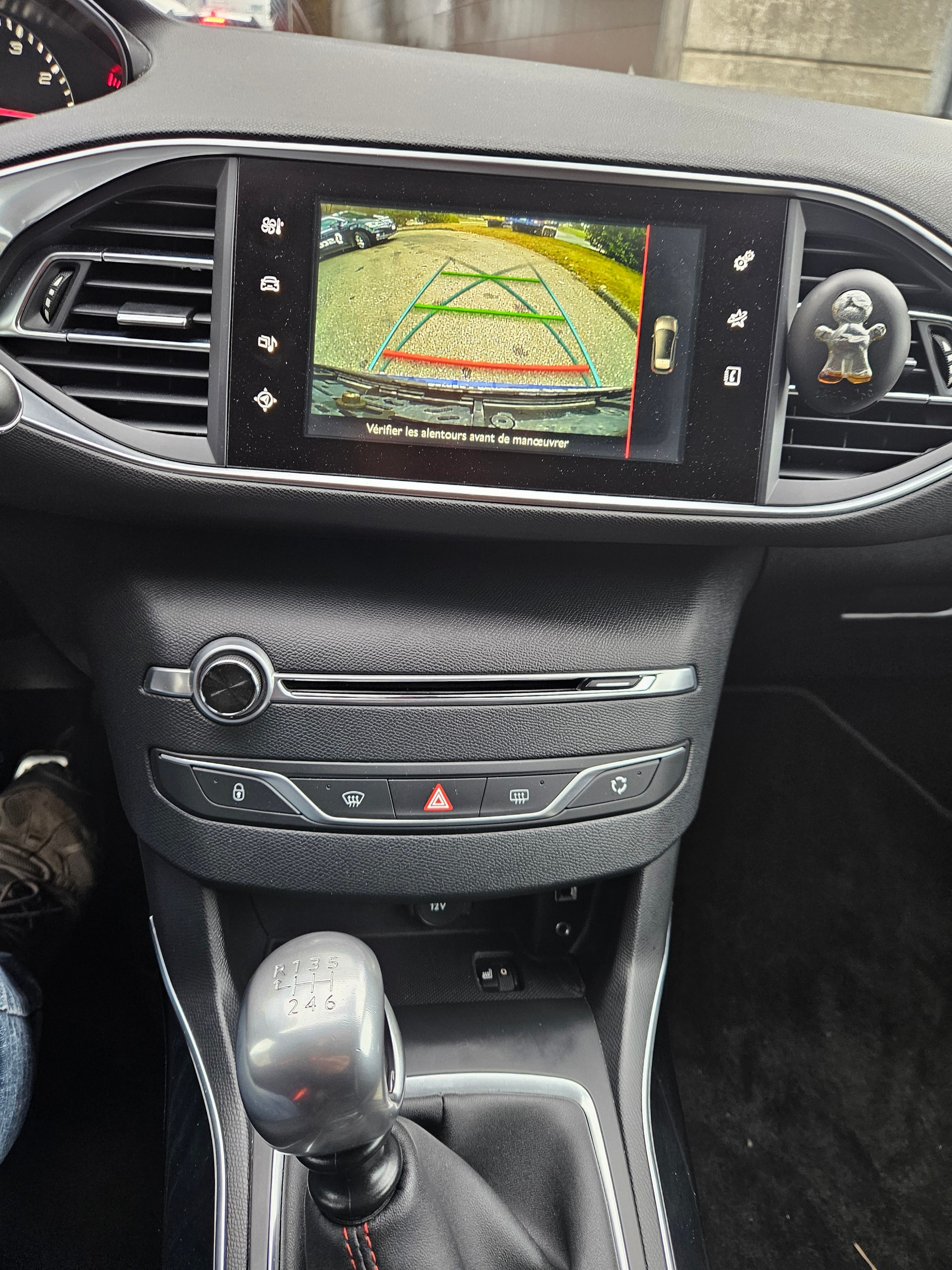 PEUGEOT 308 1.6 e-THP GT-image-10
