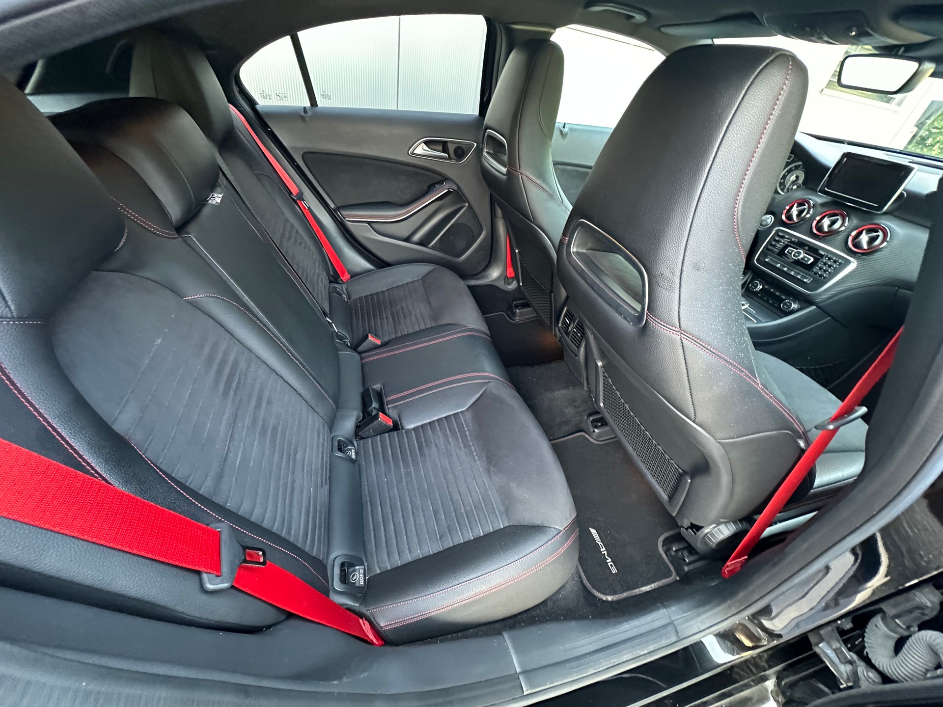 MERCEDES-BENZ A 45 AMG 4Matic Speedshift 7G-DCT-image-18