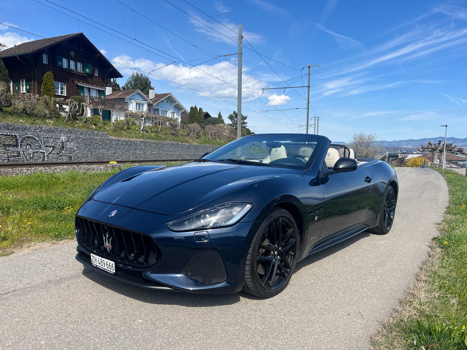 MASERATI GranCabrio Sport Automatica MC Linie-image-4
