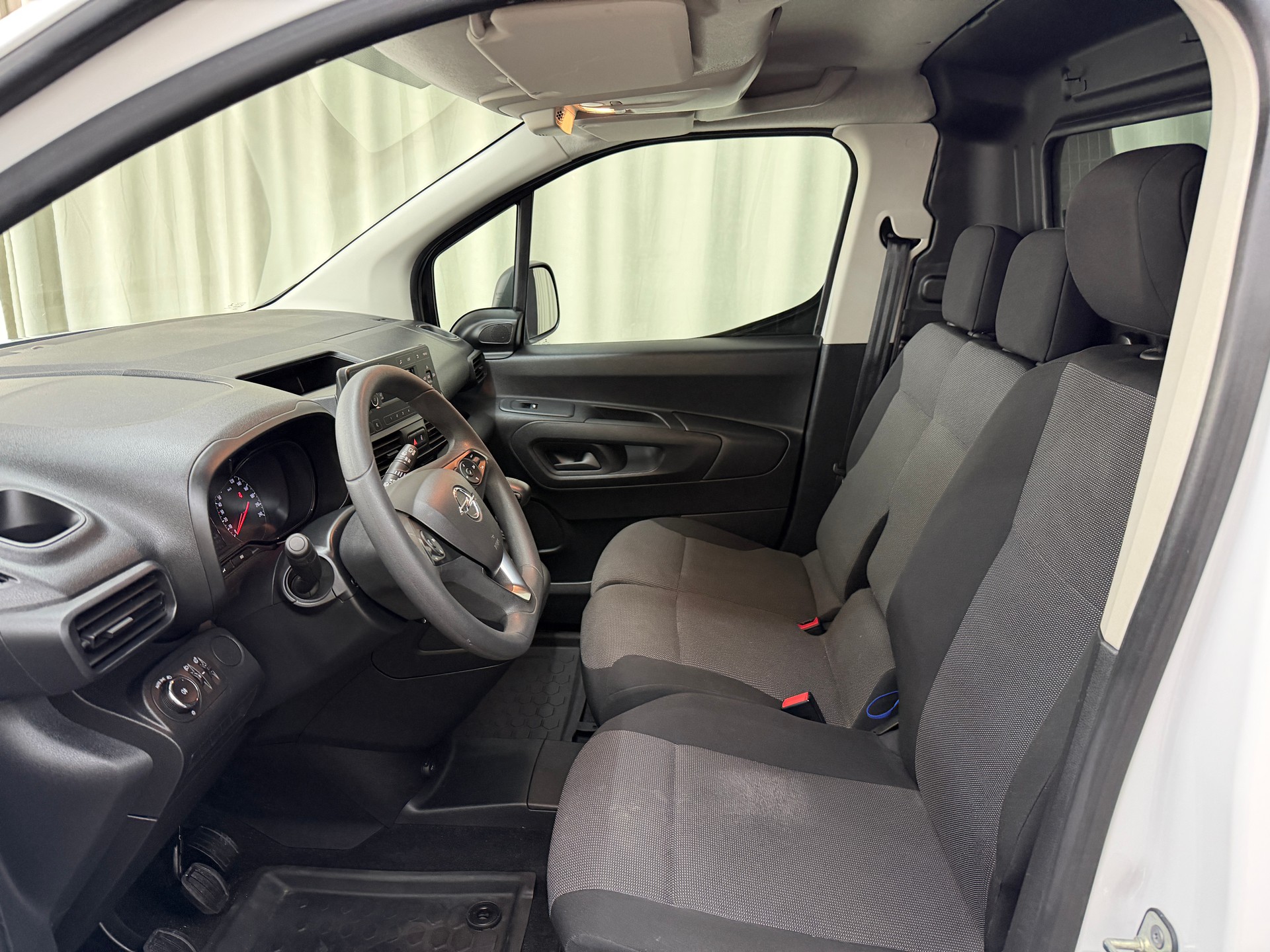 OPEL Combo Cargo 1.2 start/stop-image-6