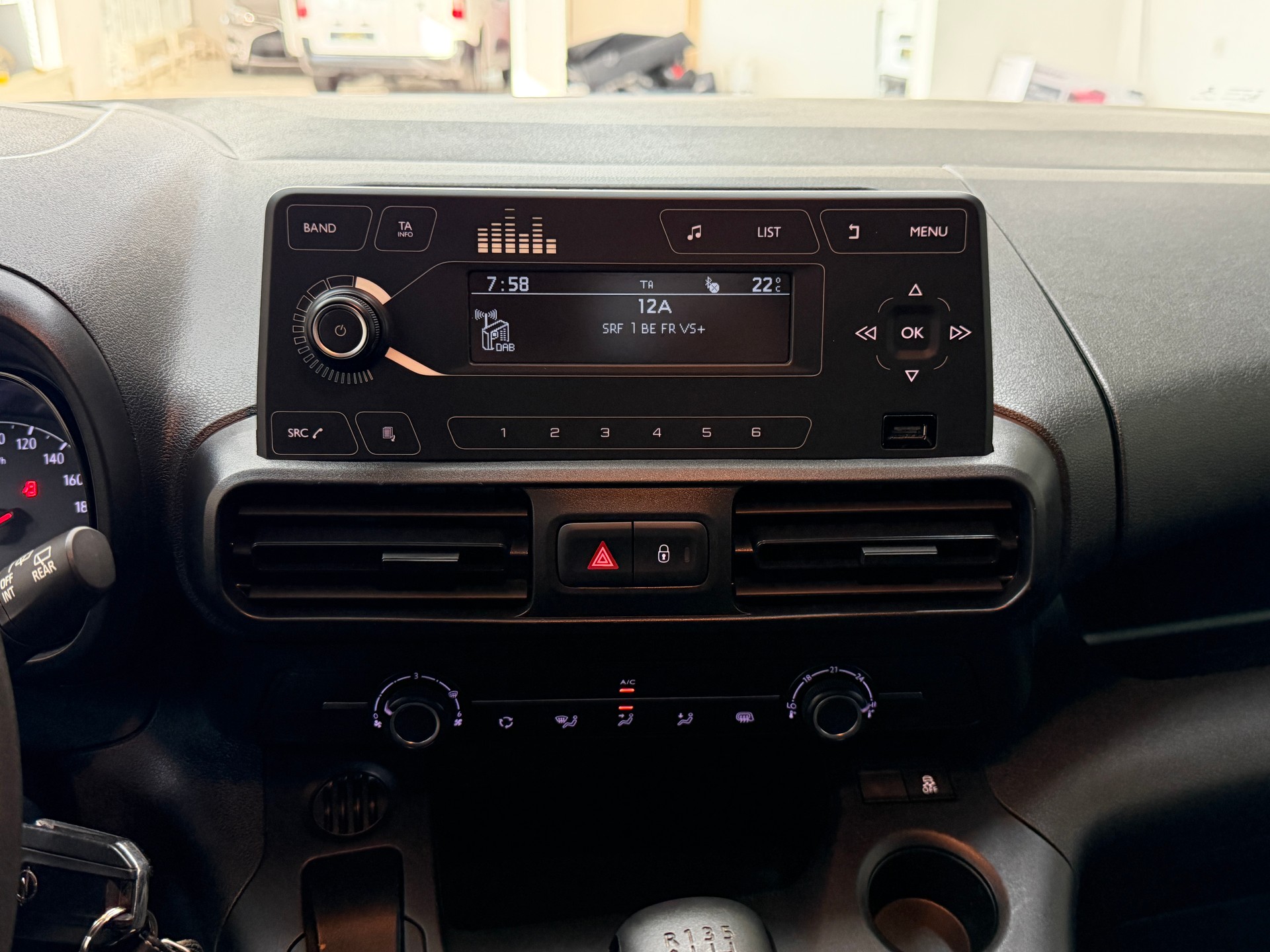 OPEL Combo Cargo 1.2 start/stop-image-9