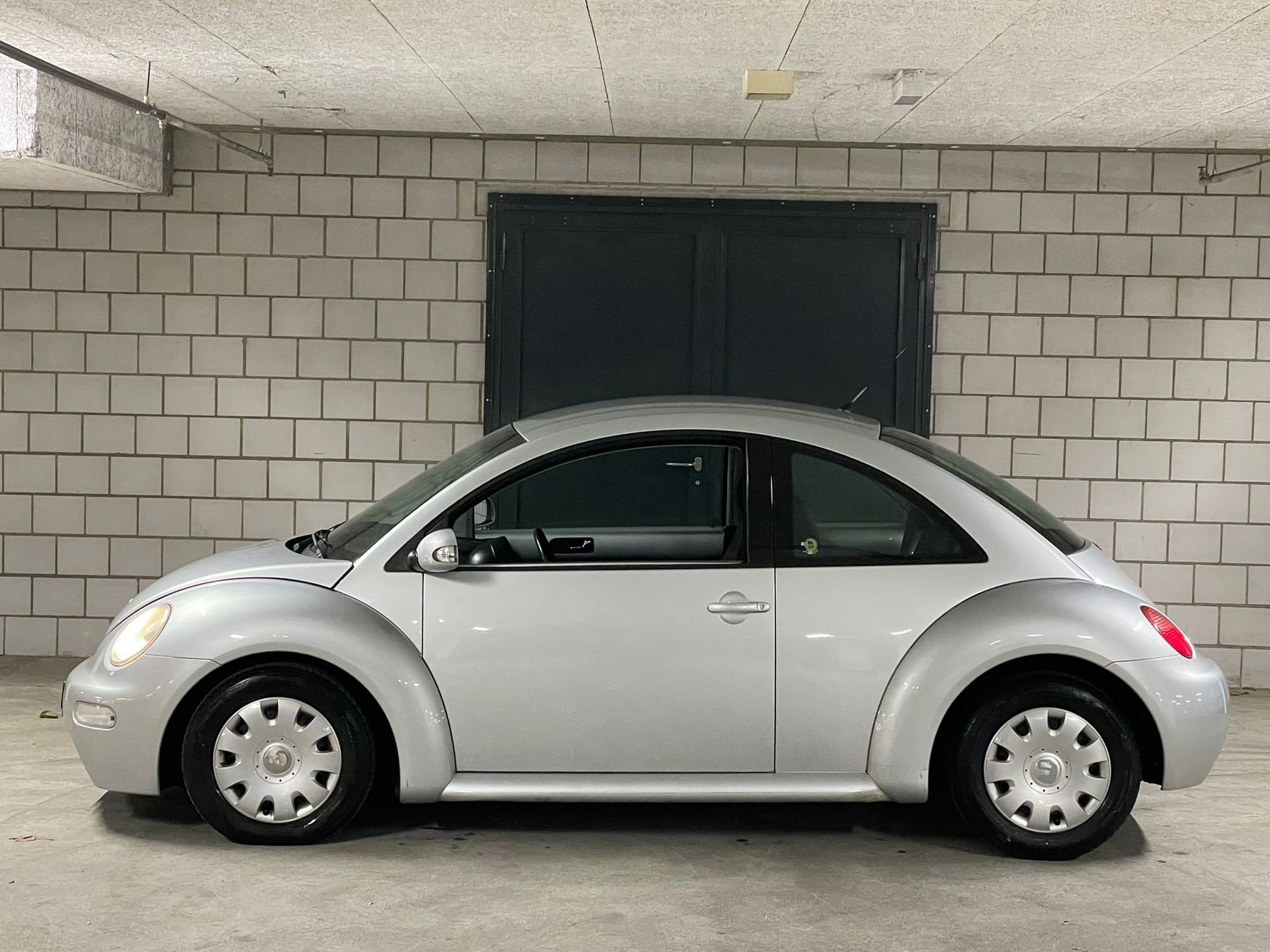 VW Beetle 1.9 TDI // MFK NEU-showroom-element-2
