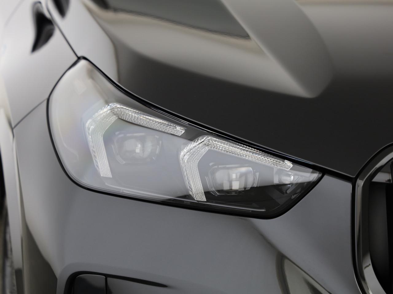 BMW X1 M35i-image-18