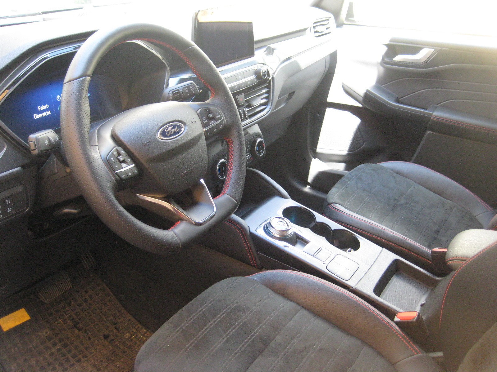 FORD Kuga 2.5 FHEV ST-Line X 4WD-image-5