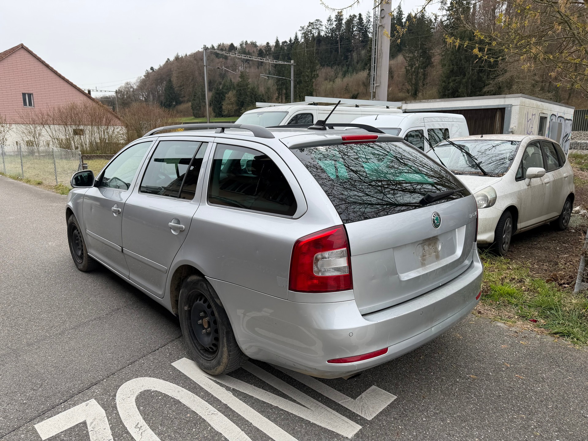 SKODA Octavia Combi 1.6 TDI Ambiente-showroom-element-2