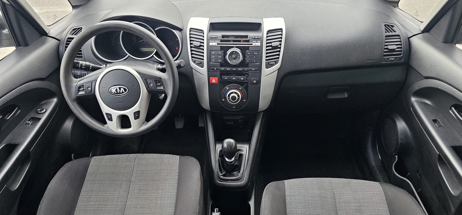 KIA Venga 1.4 CVVT _seven-image-10