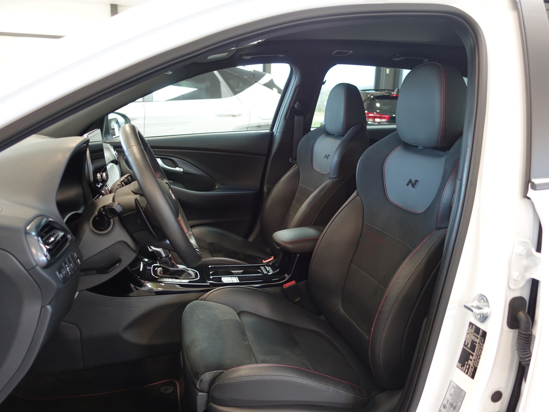 HYUNDAI i30 W 1.5 T-GDi N LineDCT-image-21