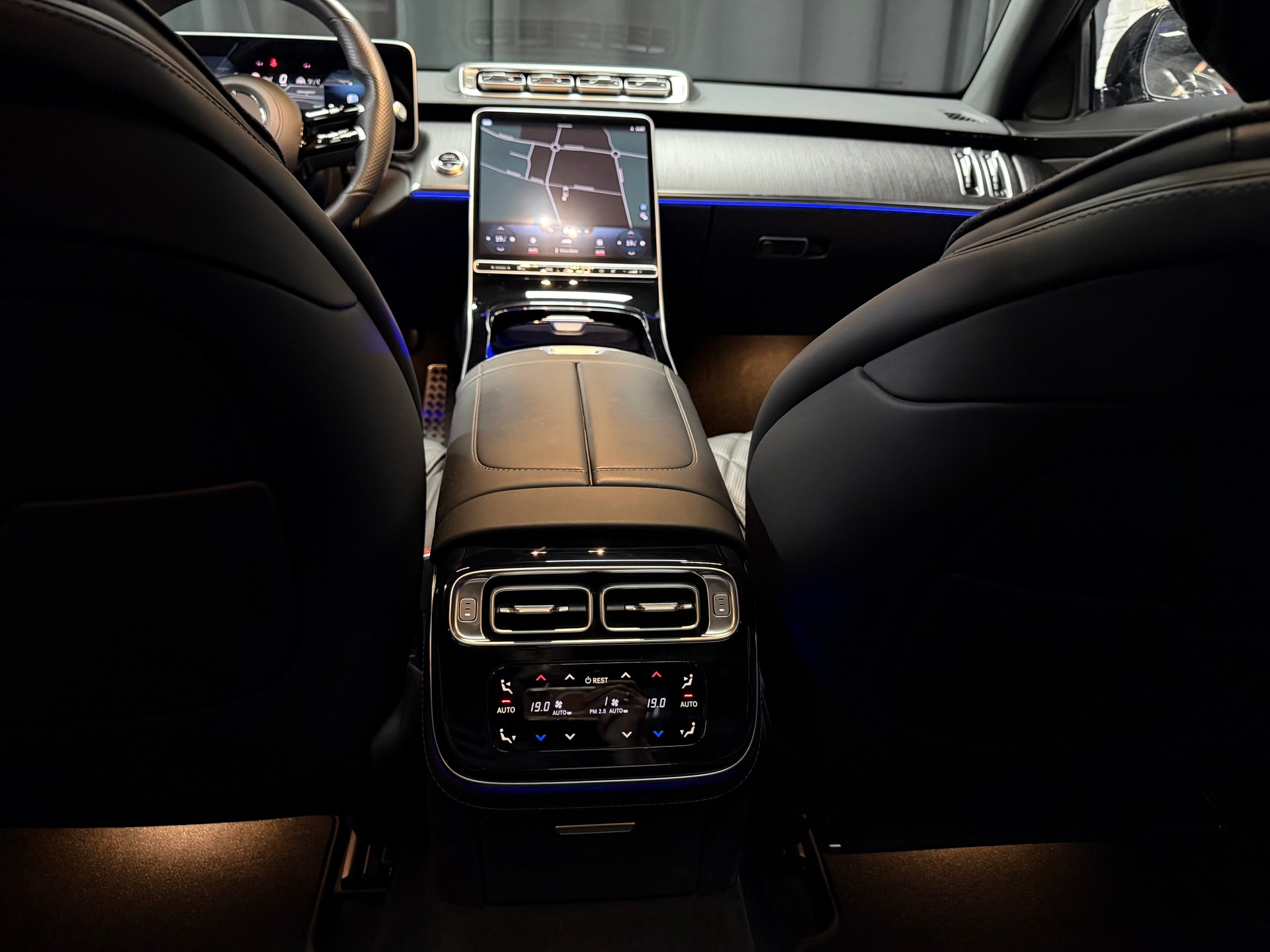 MERCEDES-BENZ S 580 L 4Matic AMG Line 9G-Tronic-image-25