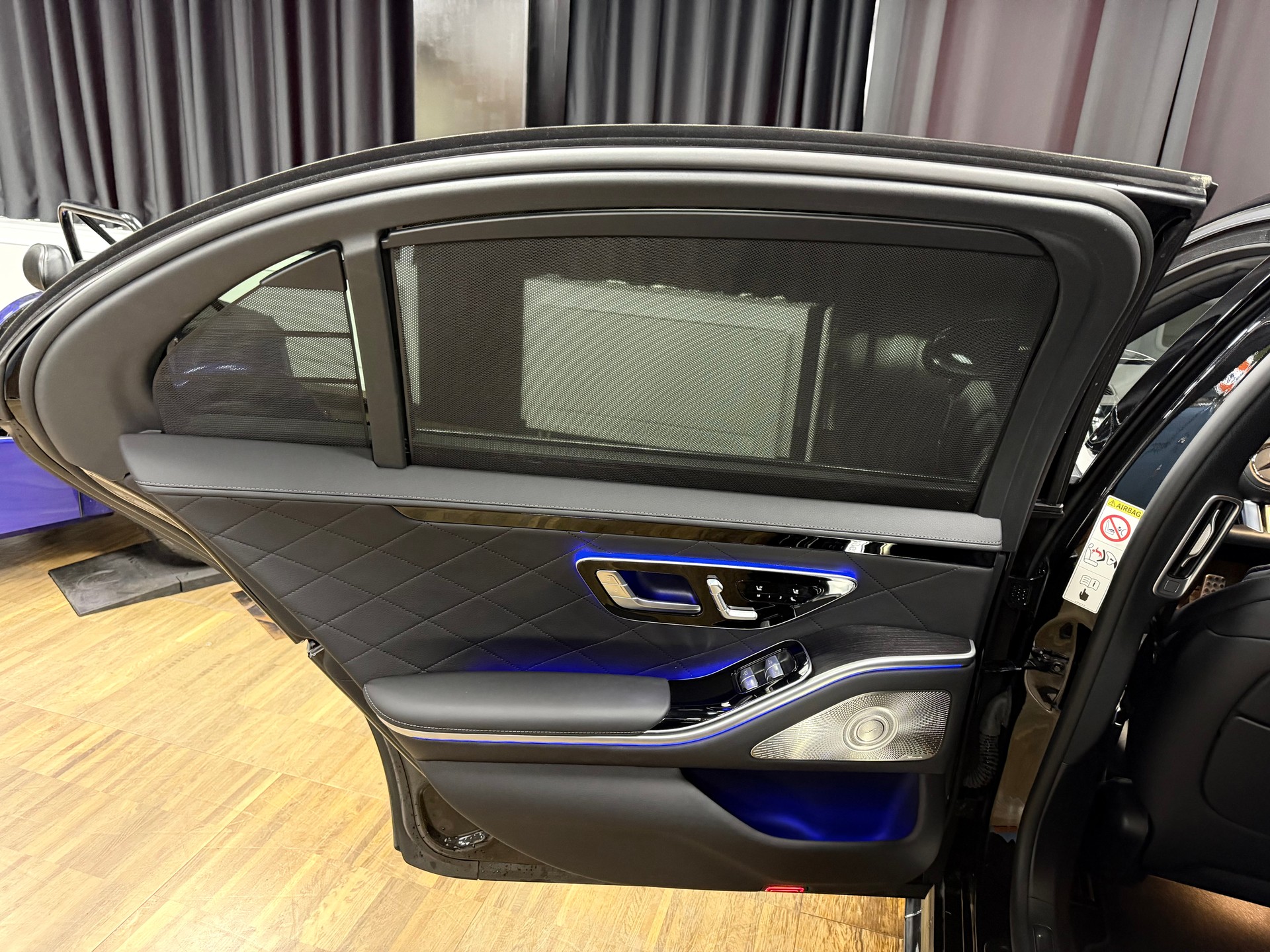 MERCEDES-BENZ S 580 L 4Matic AMG Line 9G-Tronic-image-23