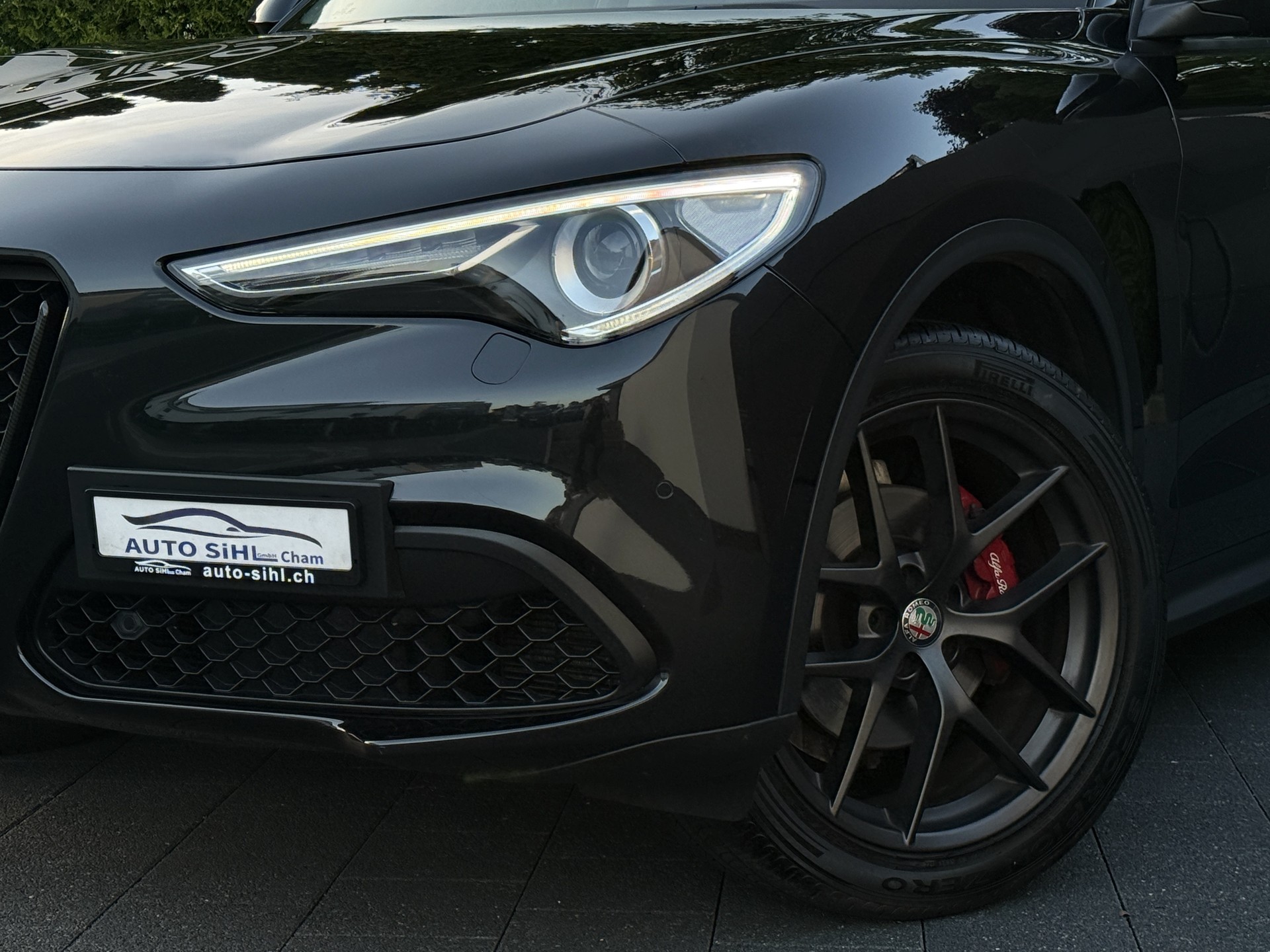ALFA ROMEO Stelvio 2.0 First Edition Q4 Automatic / Anhängerkupplung-showroom-element-2