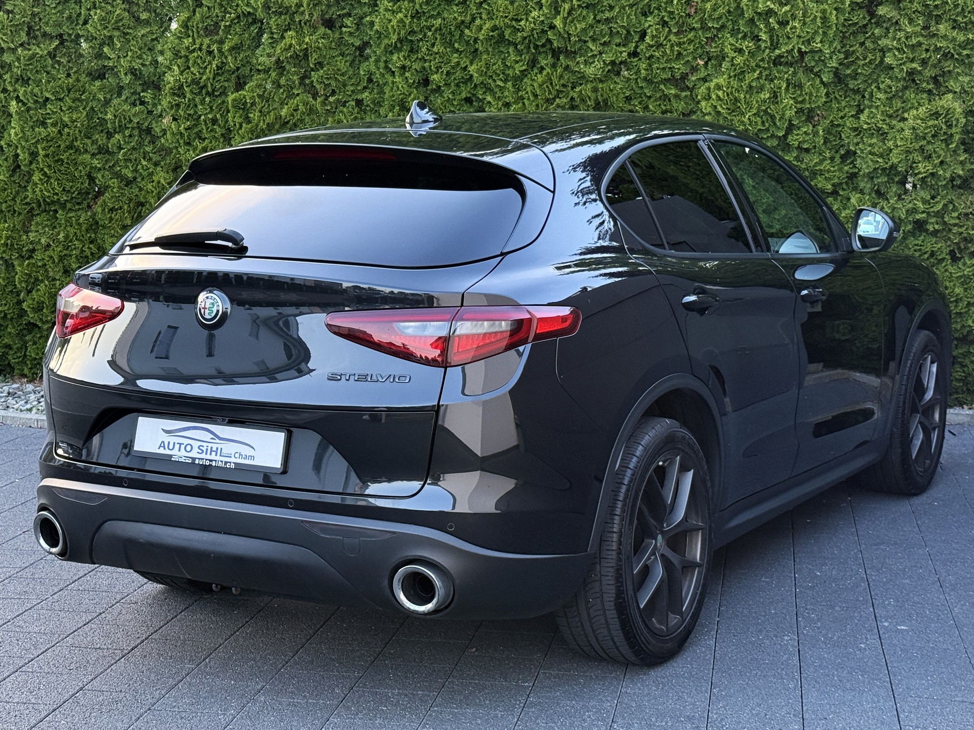 ALFA ROMEO Stelvio 2.0 First Edition Q4 Automatic / Anhängerkupplung-image-13