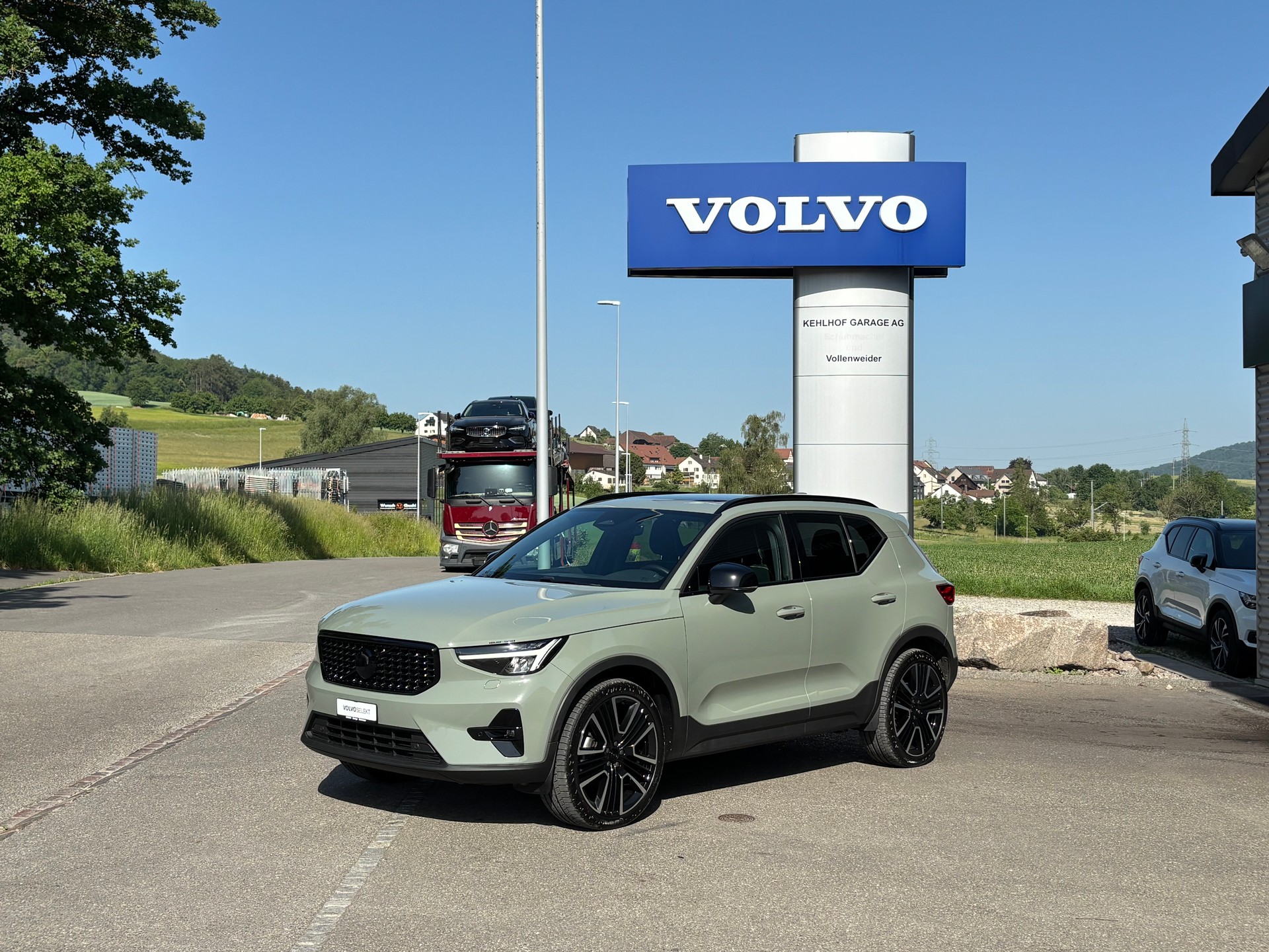 VOLVO XC40 2.0 B4 MH Ultimate Dark AWD