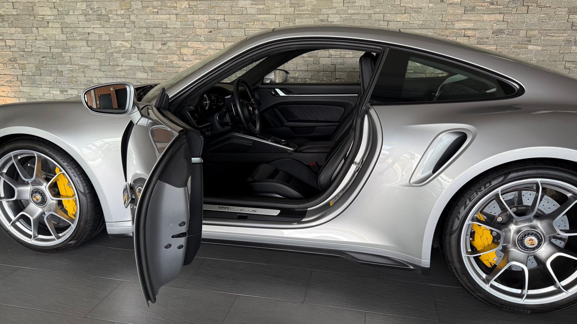 PORSCHE 911 Turbo S PDK-image-10