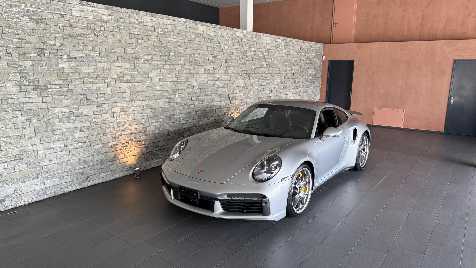 PORSCHE 911 Turbo S PDK-image-4