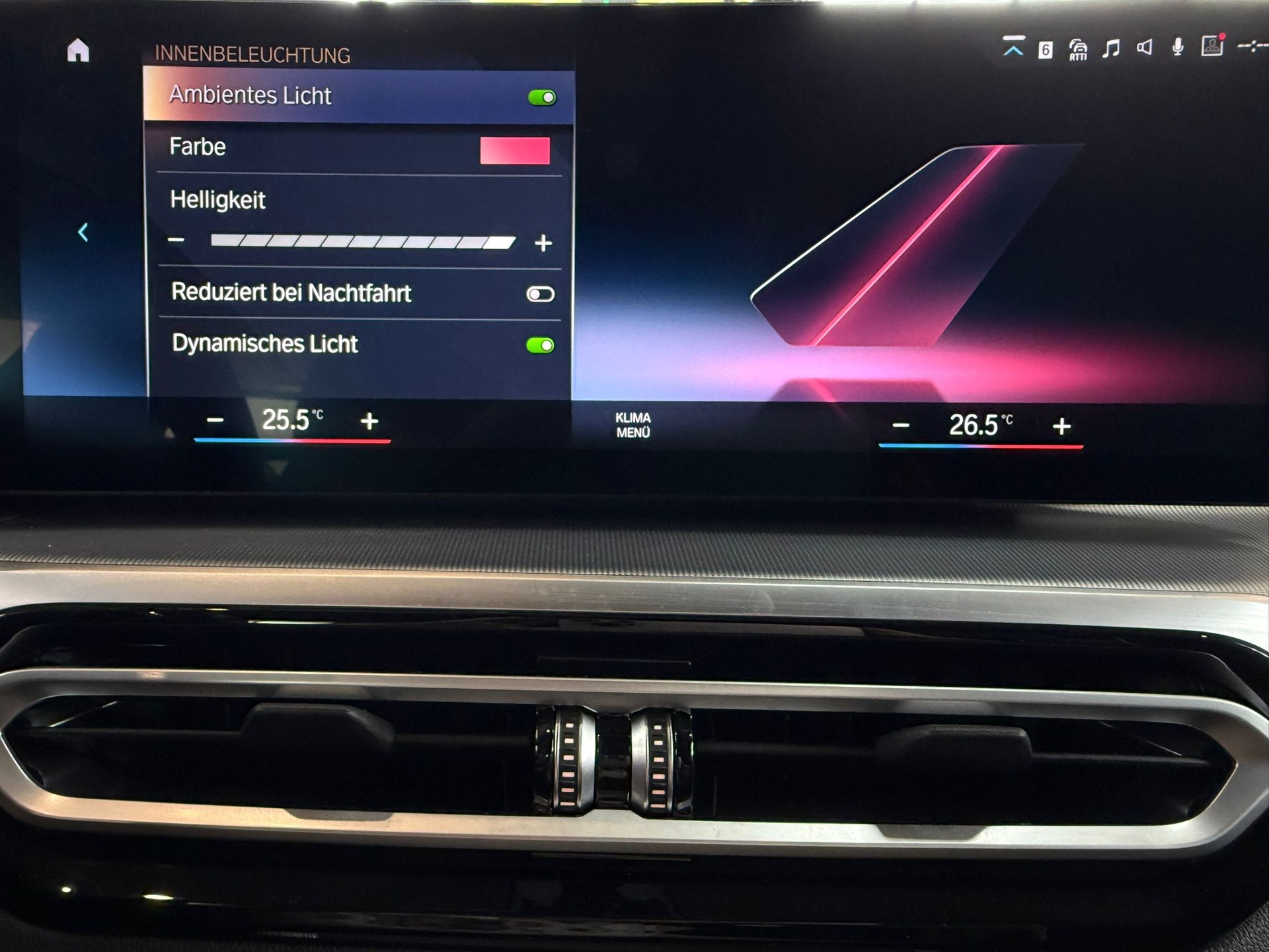 BMW 320d xDrive 48V Touring Steptronic M Sport-image-16