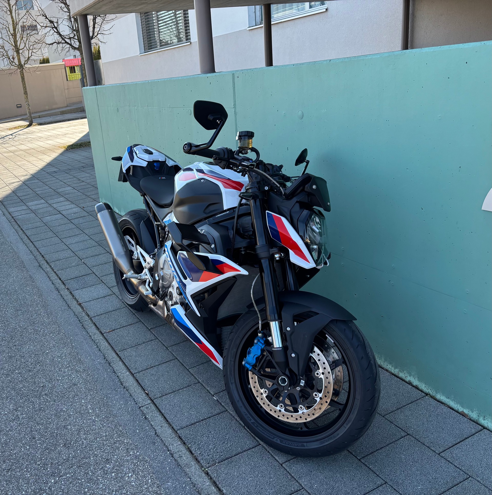 BMW M 1000 R-image-0