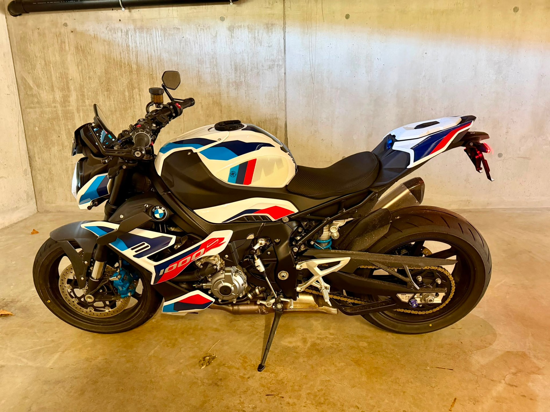 BMW M 1000 R-image-5