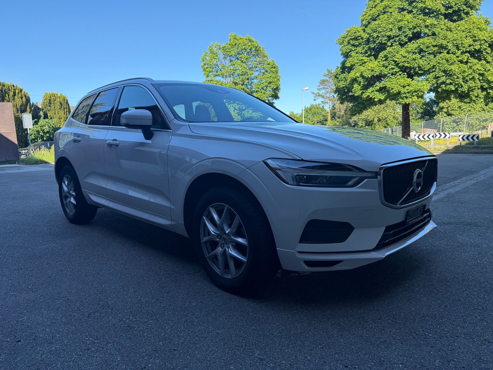 VOLVO XC60 D4 AWD Momentum Geartronic-image-18