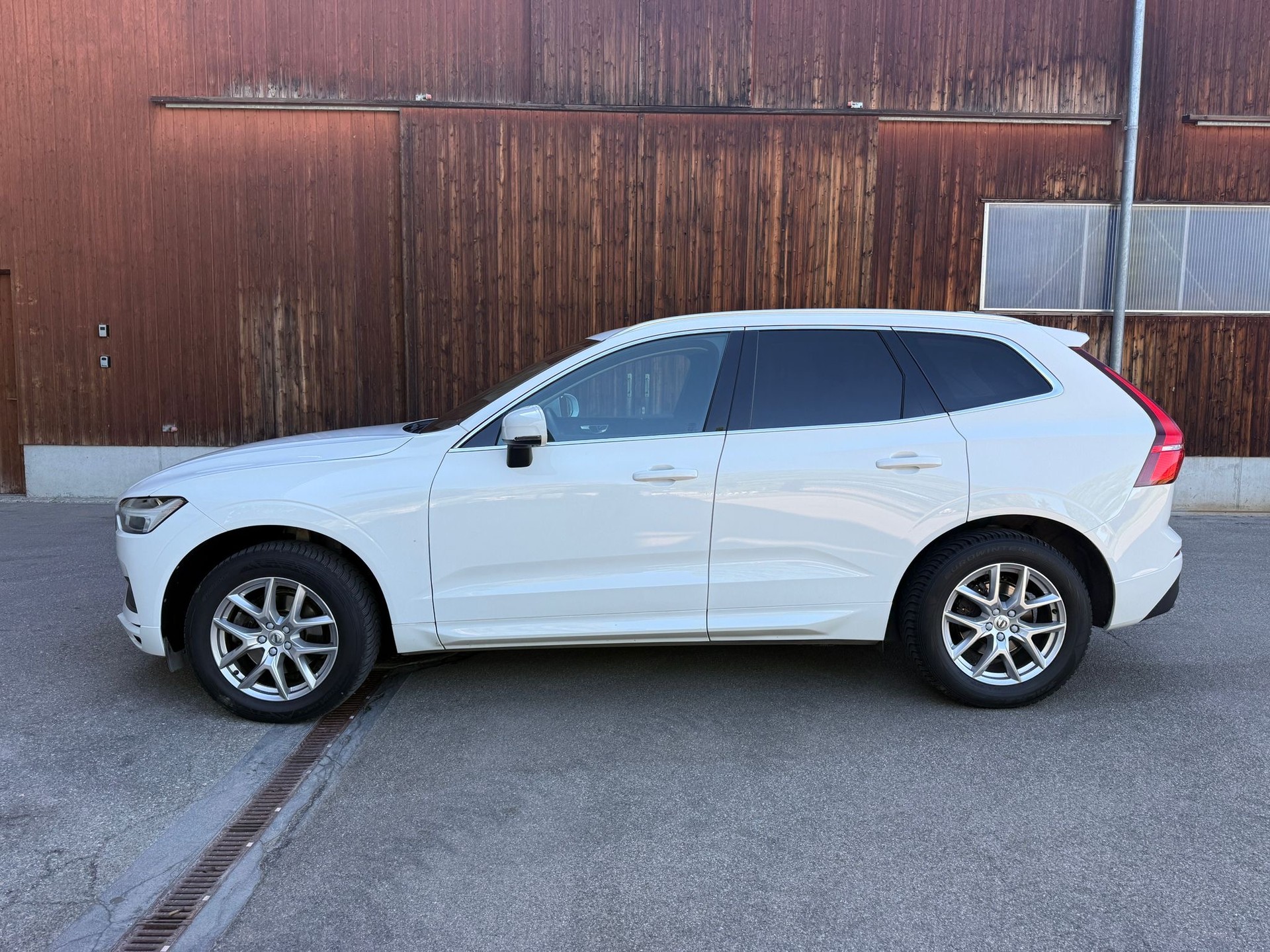 VOLVO XC60 D4 AWD Momentum Geartronic