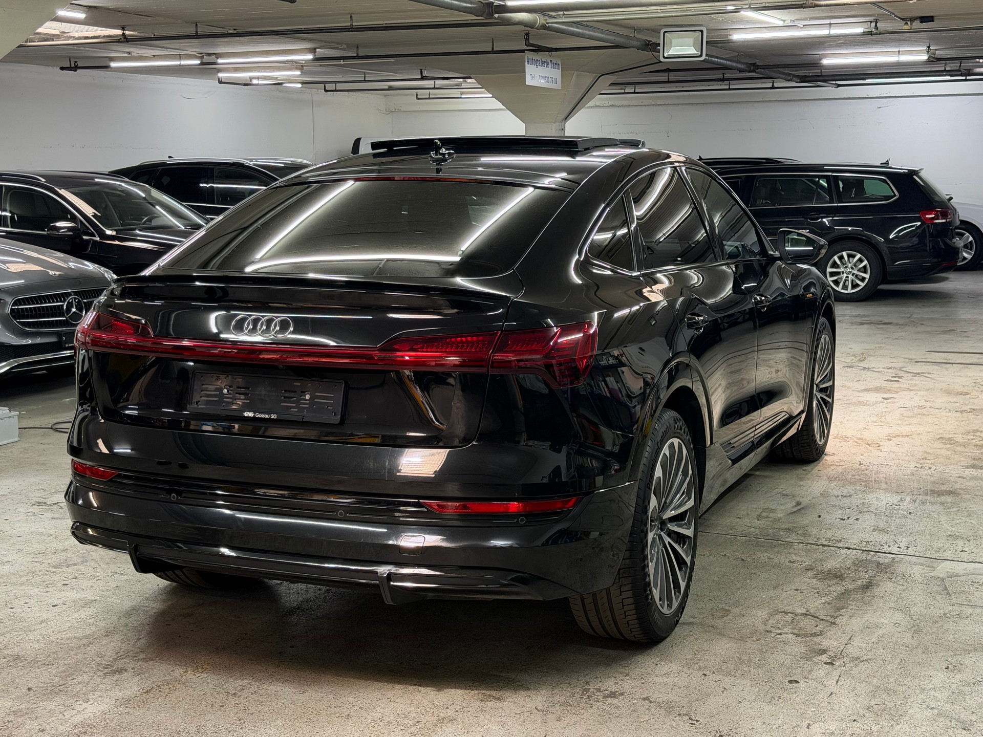 AUDI e-tron 55 Sportback S Line Black Edition quattro-image-5