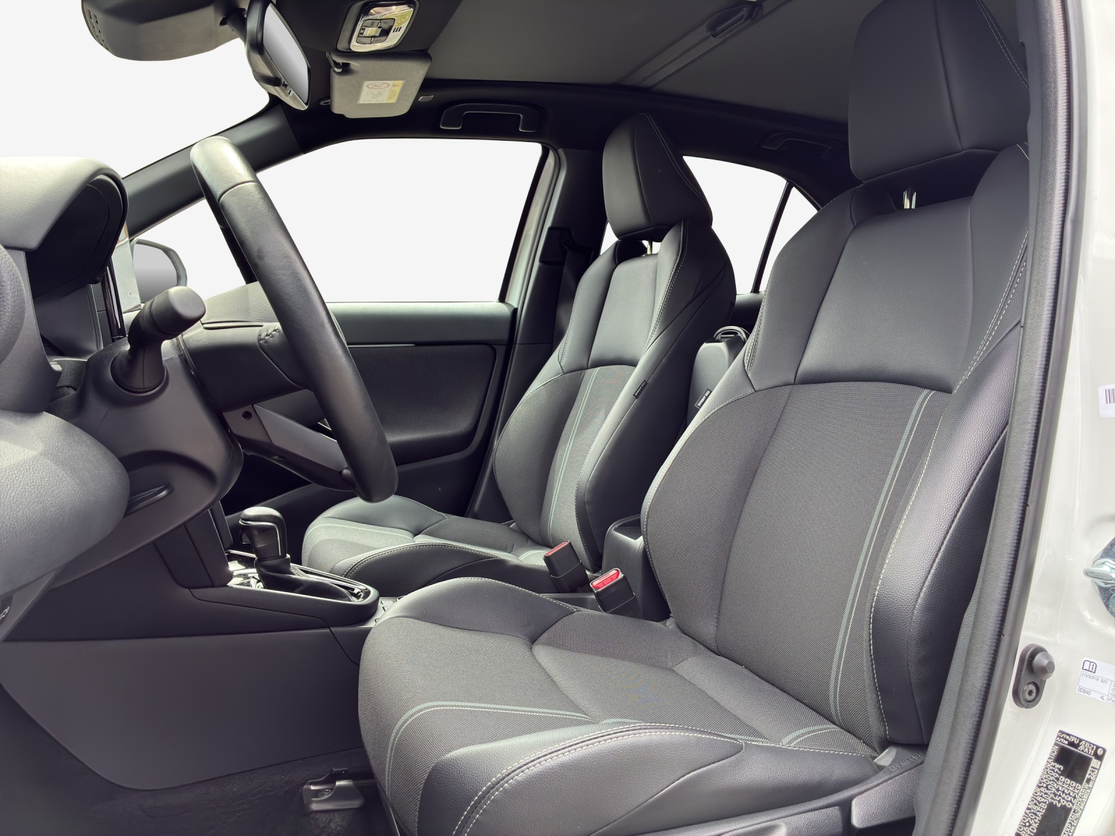 TOYOTA Yaris Cross 1.5 Premier Edition AWDi e-CVT-image-7