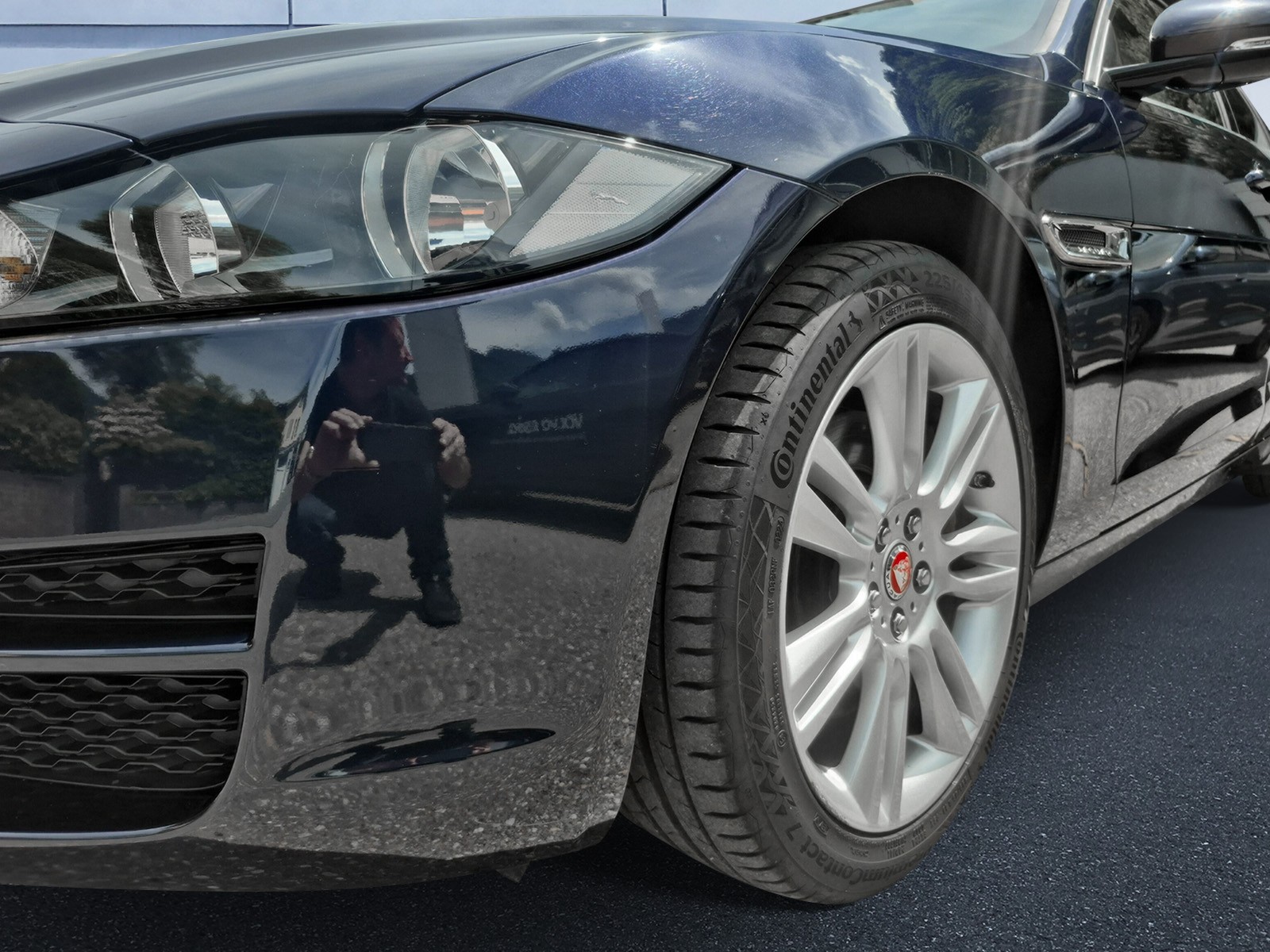 JAGUAR XE 2.0 D 180 Prestige AWD-image-8