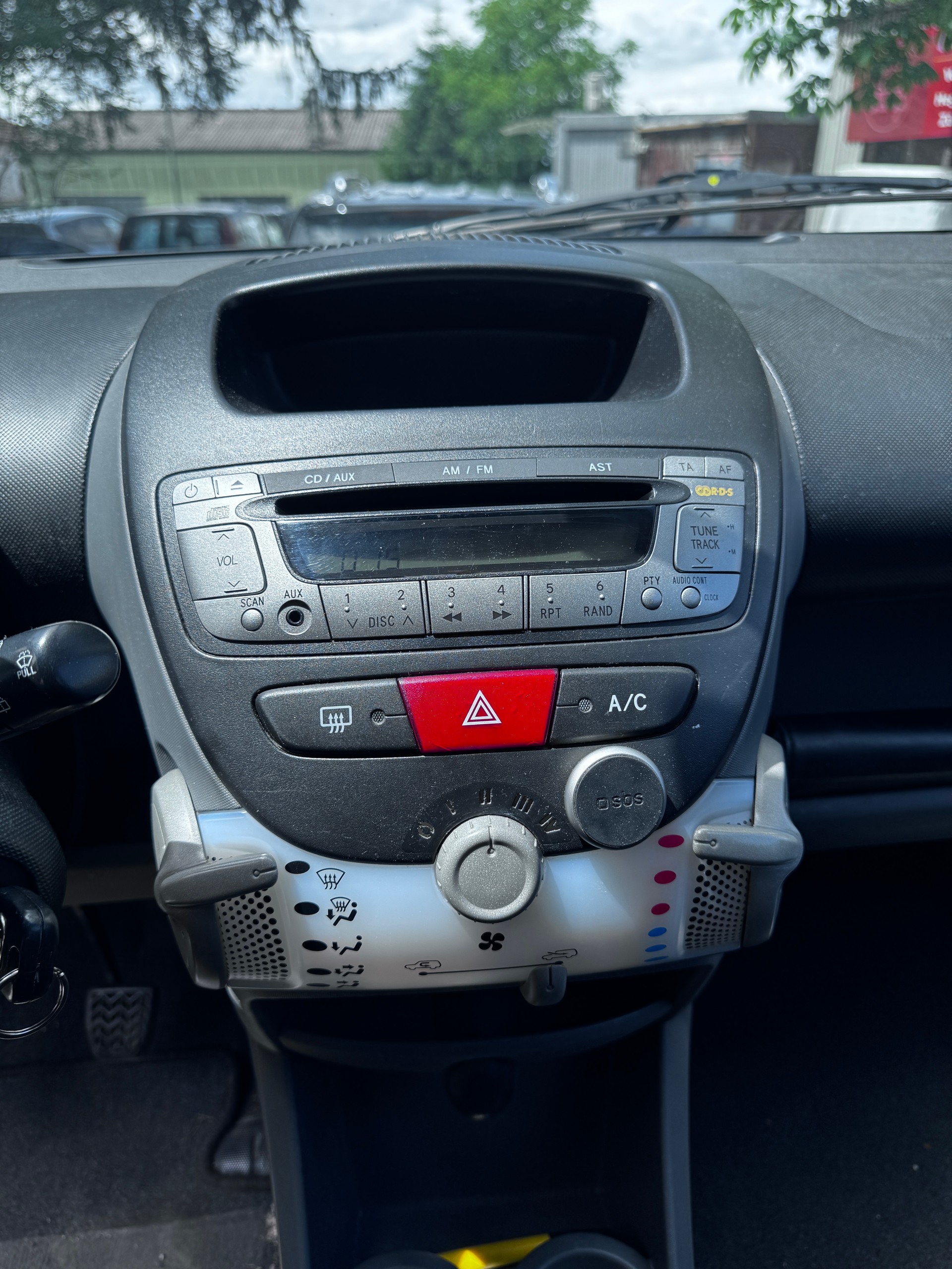TOYOTA Aygo 1.0 easy-image-9