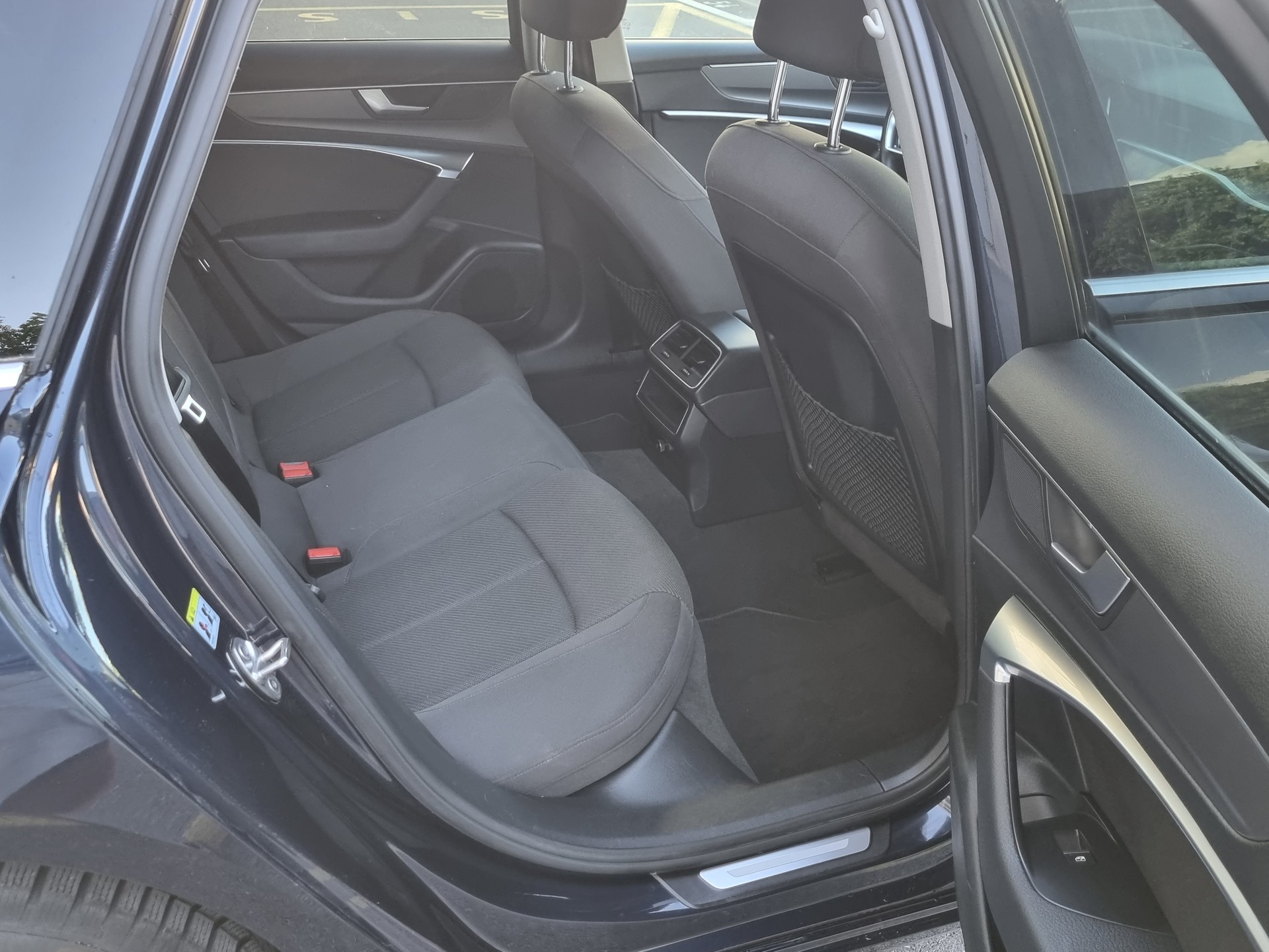 AUDI A6 Avant 40 TDI S-tronic-image-11