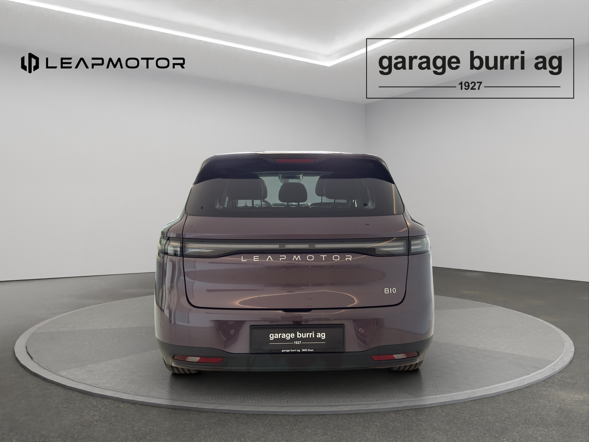 LEAPMOTOR B10 1.5 Hybrid EV-showroom-element-3