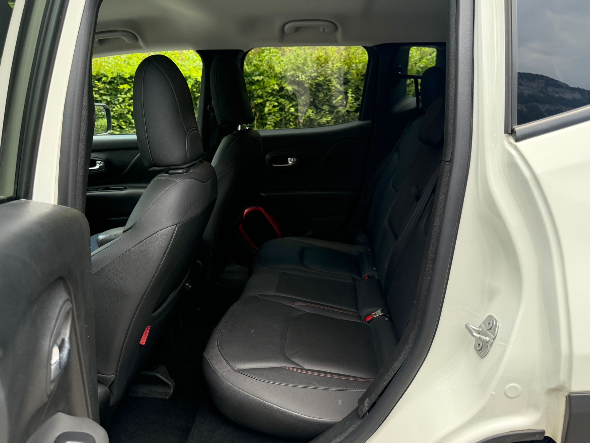 JEEP Renegade 2.0 CRD Trailhawk AWD + Low Range 9ATX-image-8