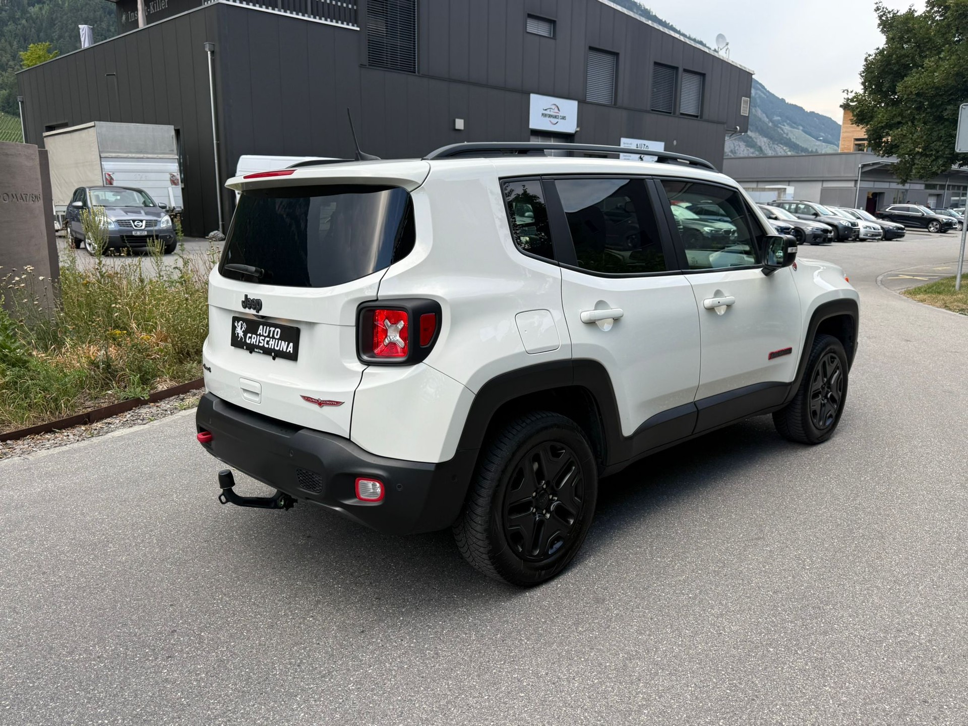 JEEP Renegade 2.0 CRD Trailhawk AWD + Low Range 9ATX-image-3