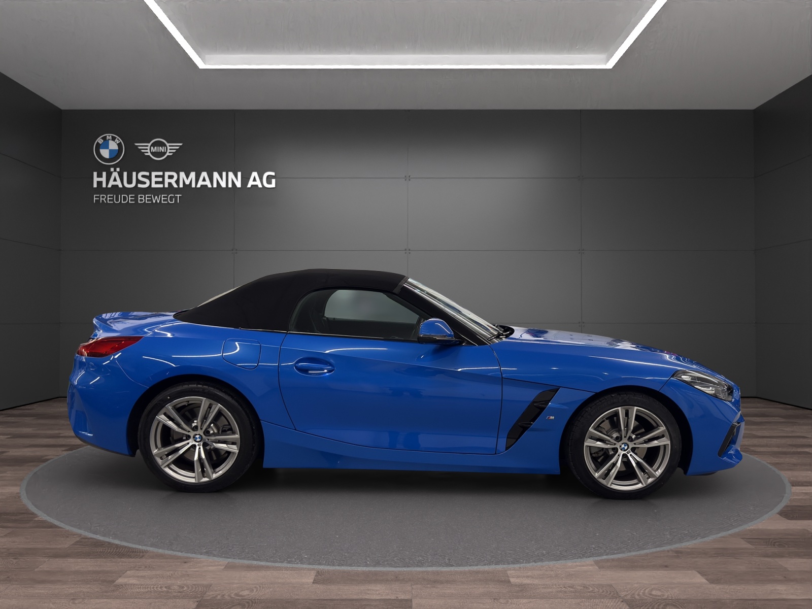 BMW Z4 20i sDrive M Sport-showroom-element-3