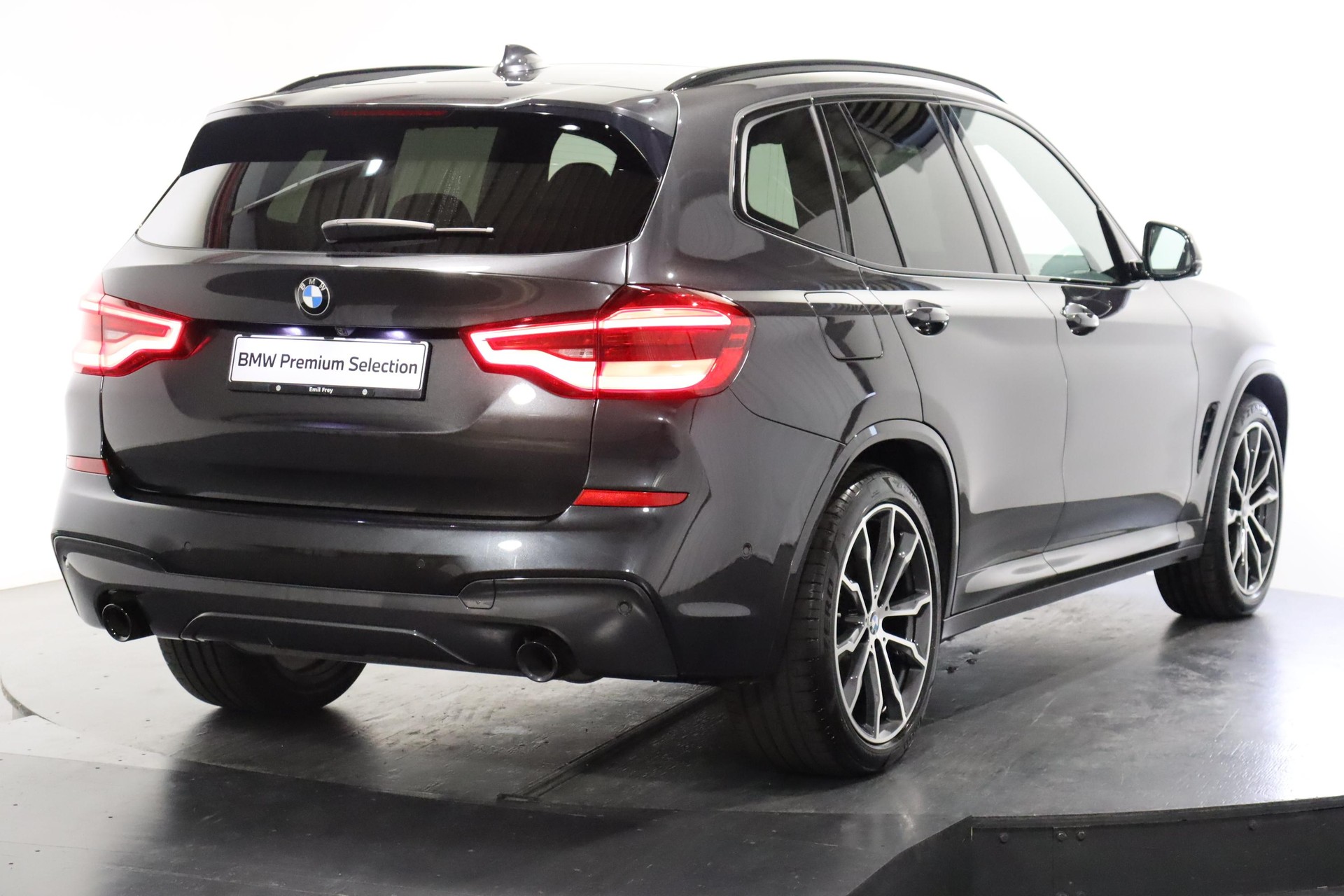 BMW X3 30e xDrive SAG-showroom-element-2