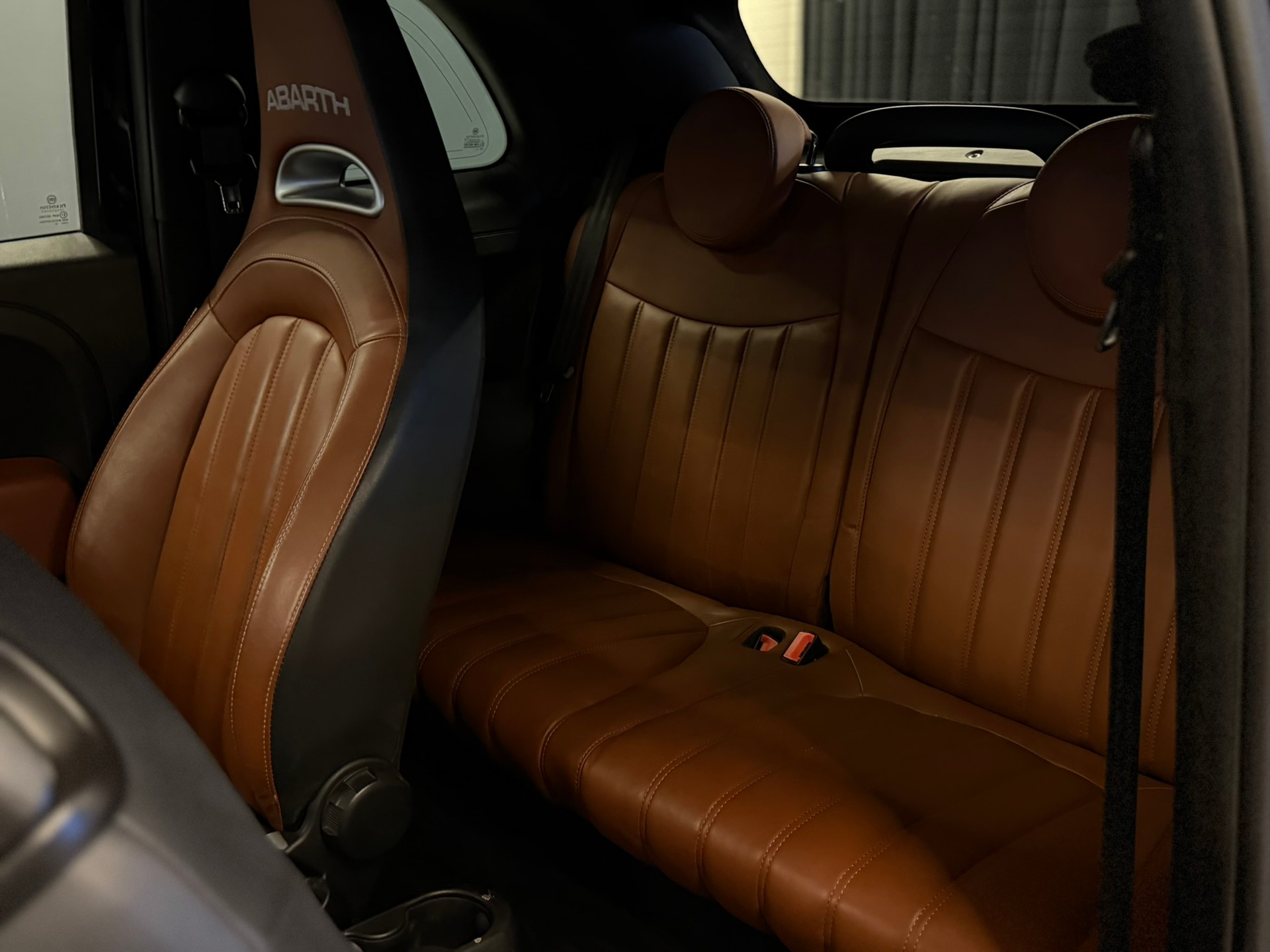 FIAT 595C 1.4 16V Turbo Abarth Competizione-image-10