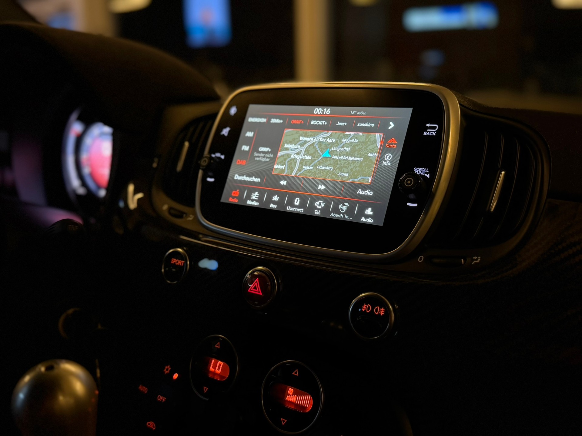 FIAT 595C 1.4 16V Turbo Abarth Competizione-image-13