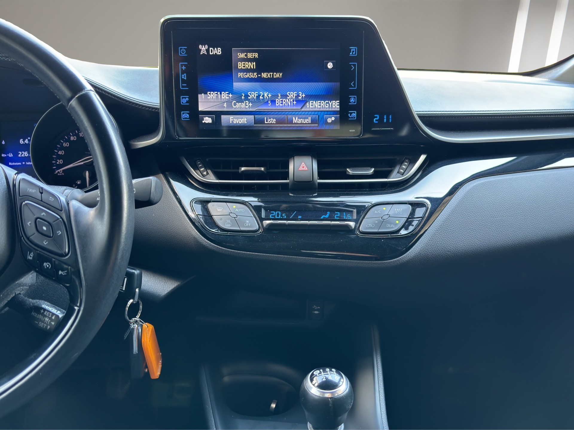 TOYOTA C-HR 1.2 Turbo Comfort-image-15