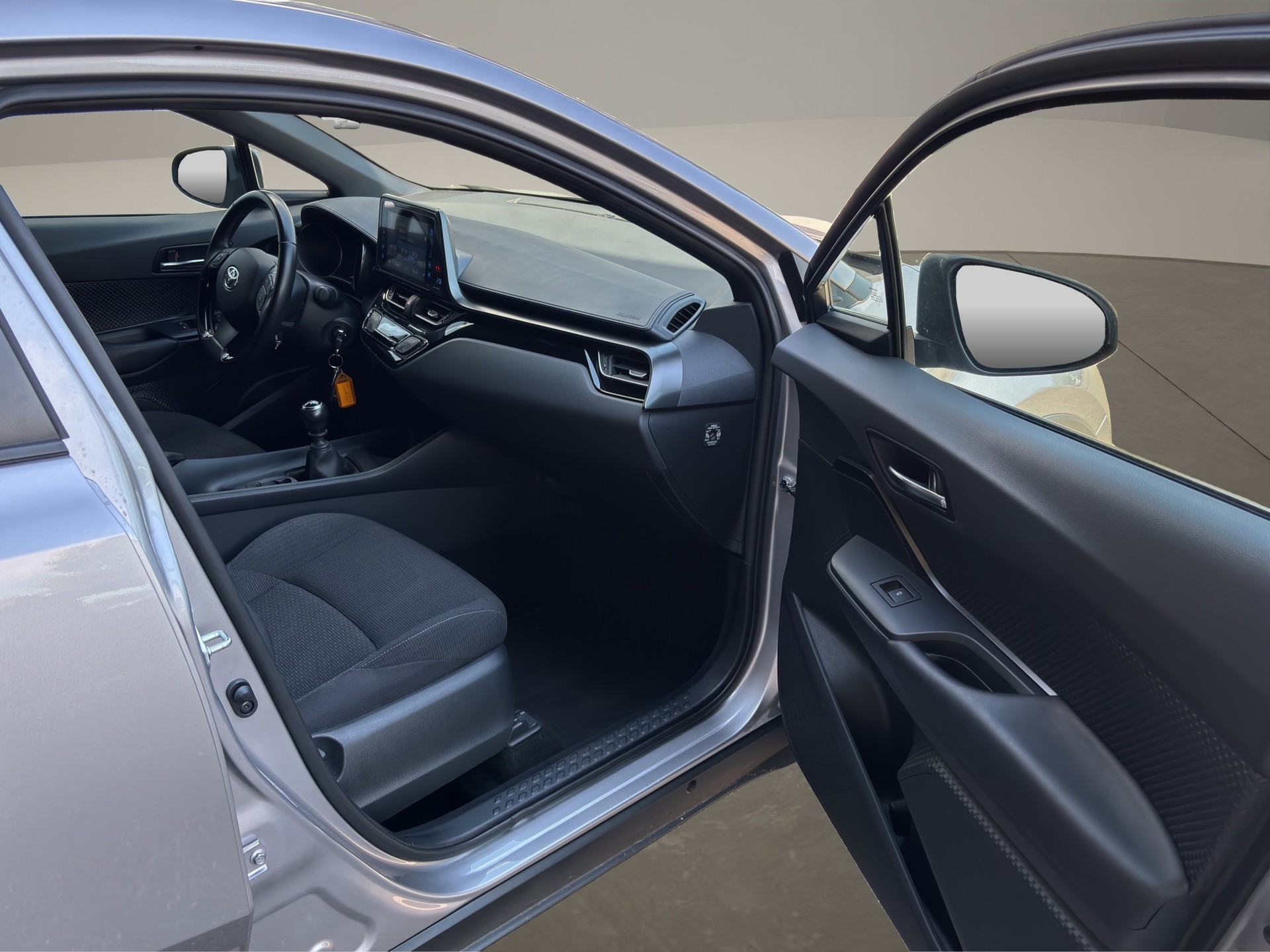 TOYOTA C-HR 1.2 Turbo Comfort-image-18